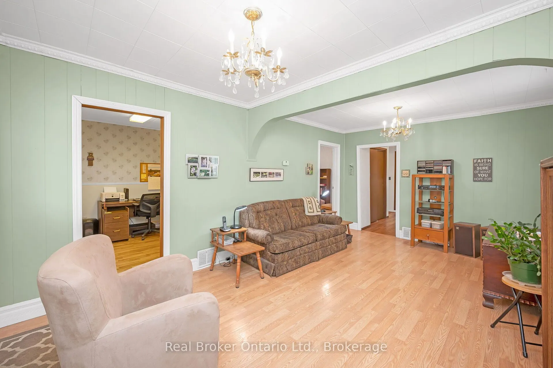 28-1/2 Pelham Road