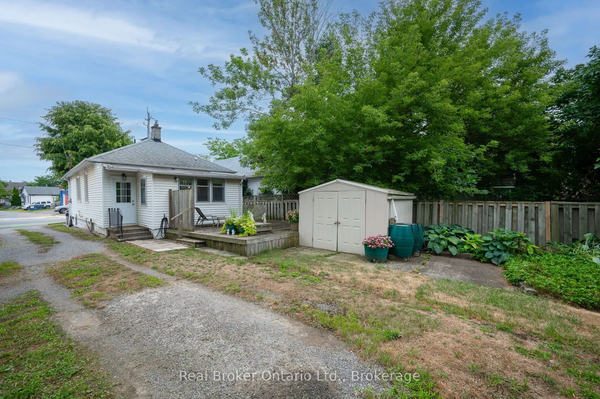 28-1/2 Pelham Road