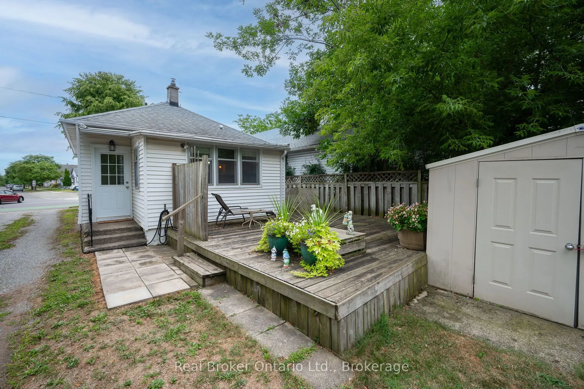 28-1/2 Pelham Road