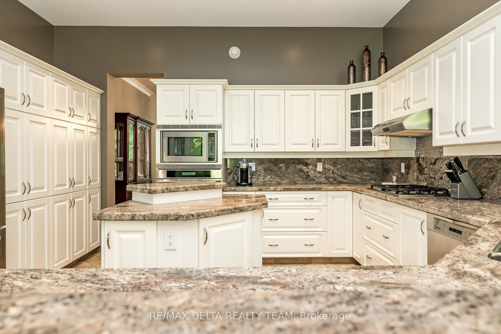 1340 Georges Vanier Drive