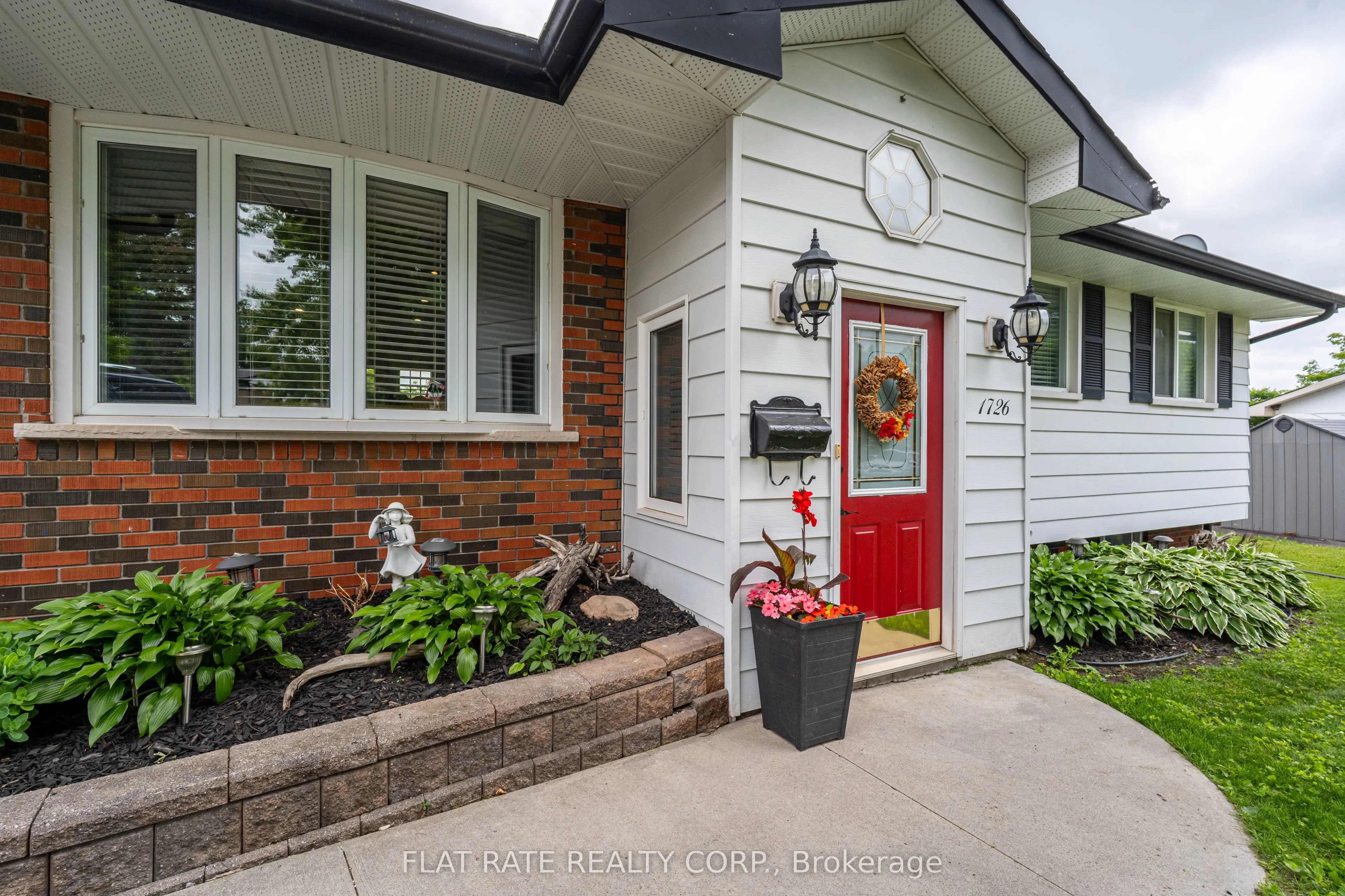 1726 STEWARTCROFT Crescent