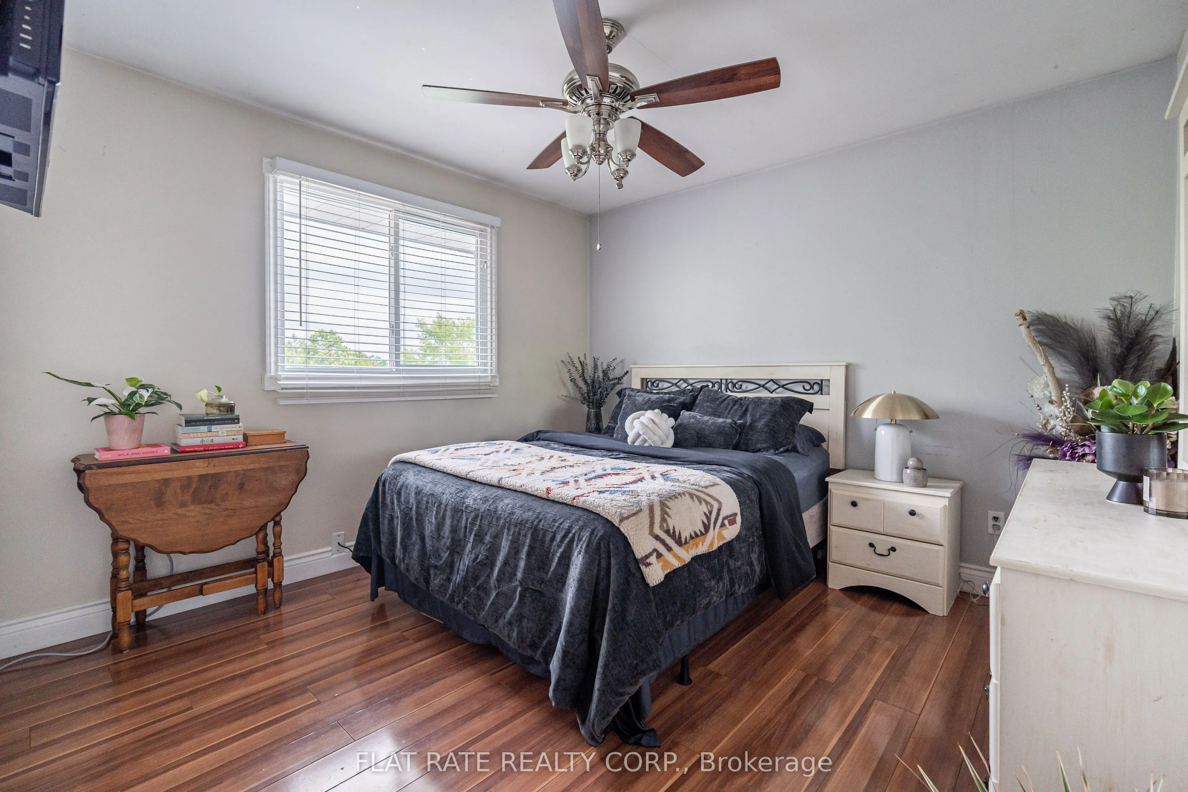 1726 STEWARTCROFT Crescent