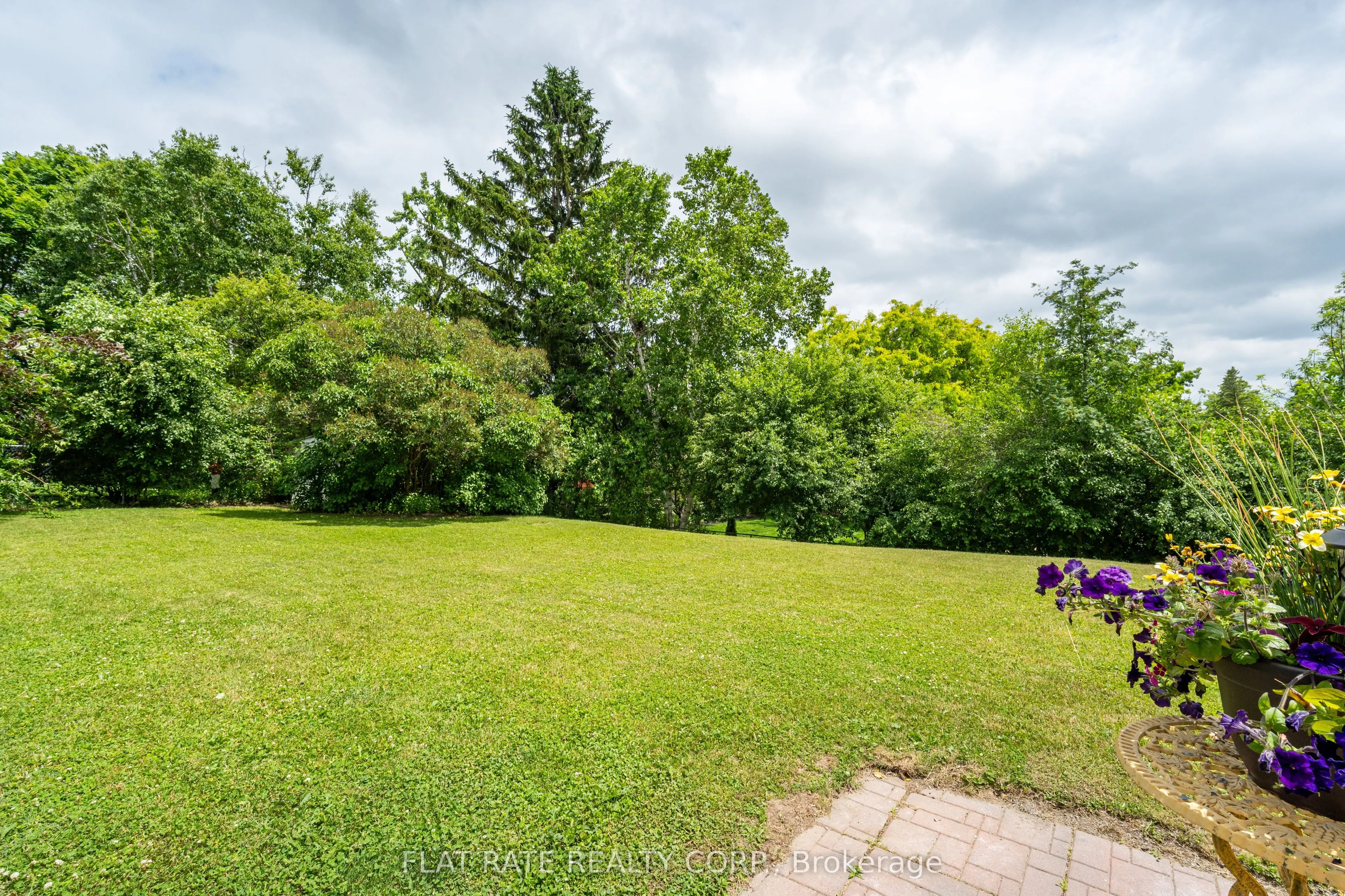 1726 STEWARTCROFT Crescent