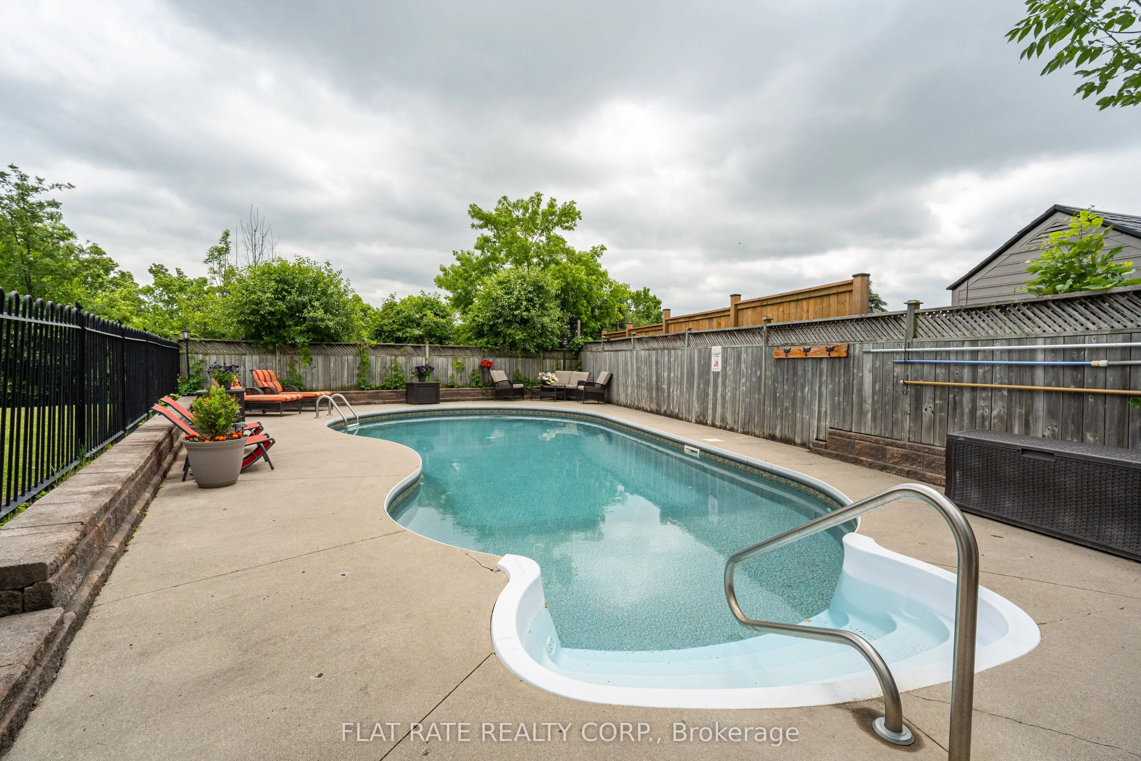 1726 STEWARTCROFT Crescent