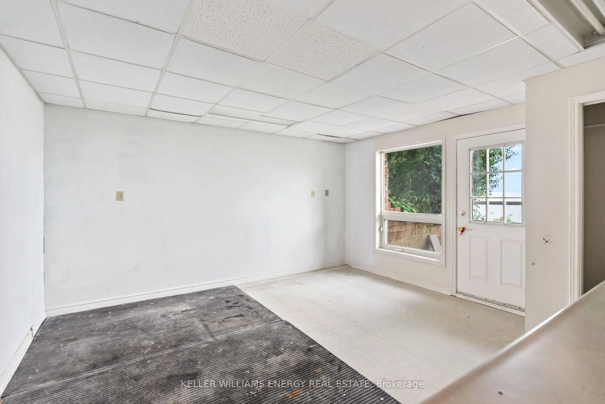 27 Allens Lane
