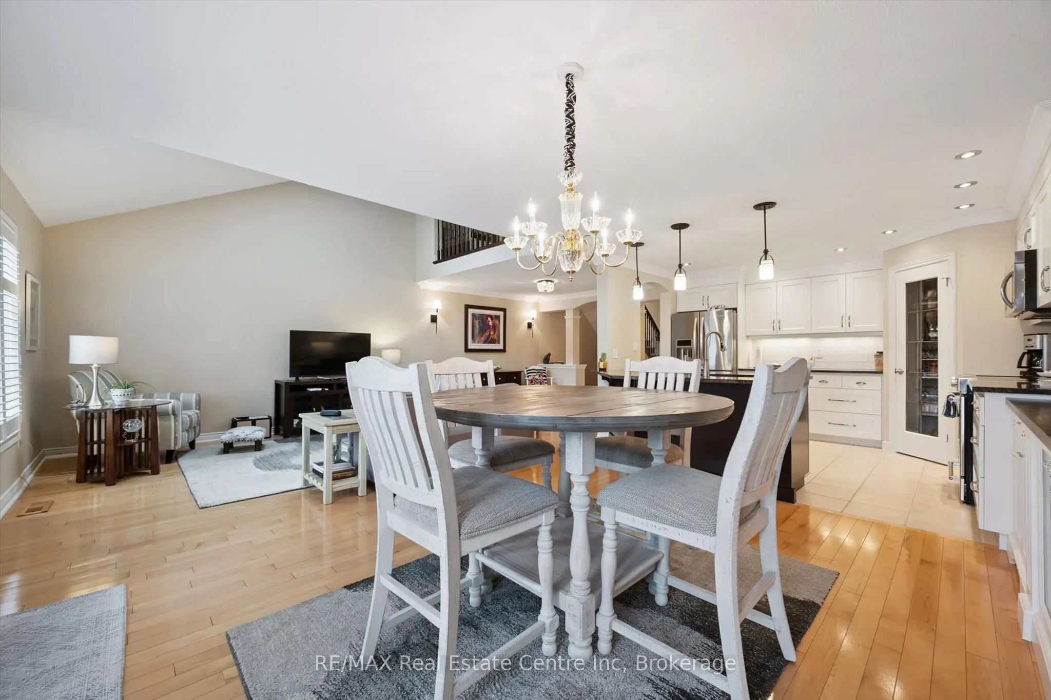 186 RIVERWALK Place
