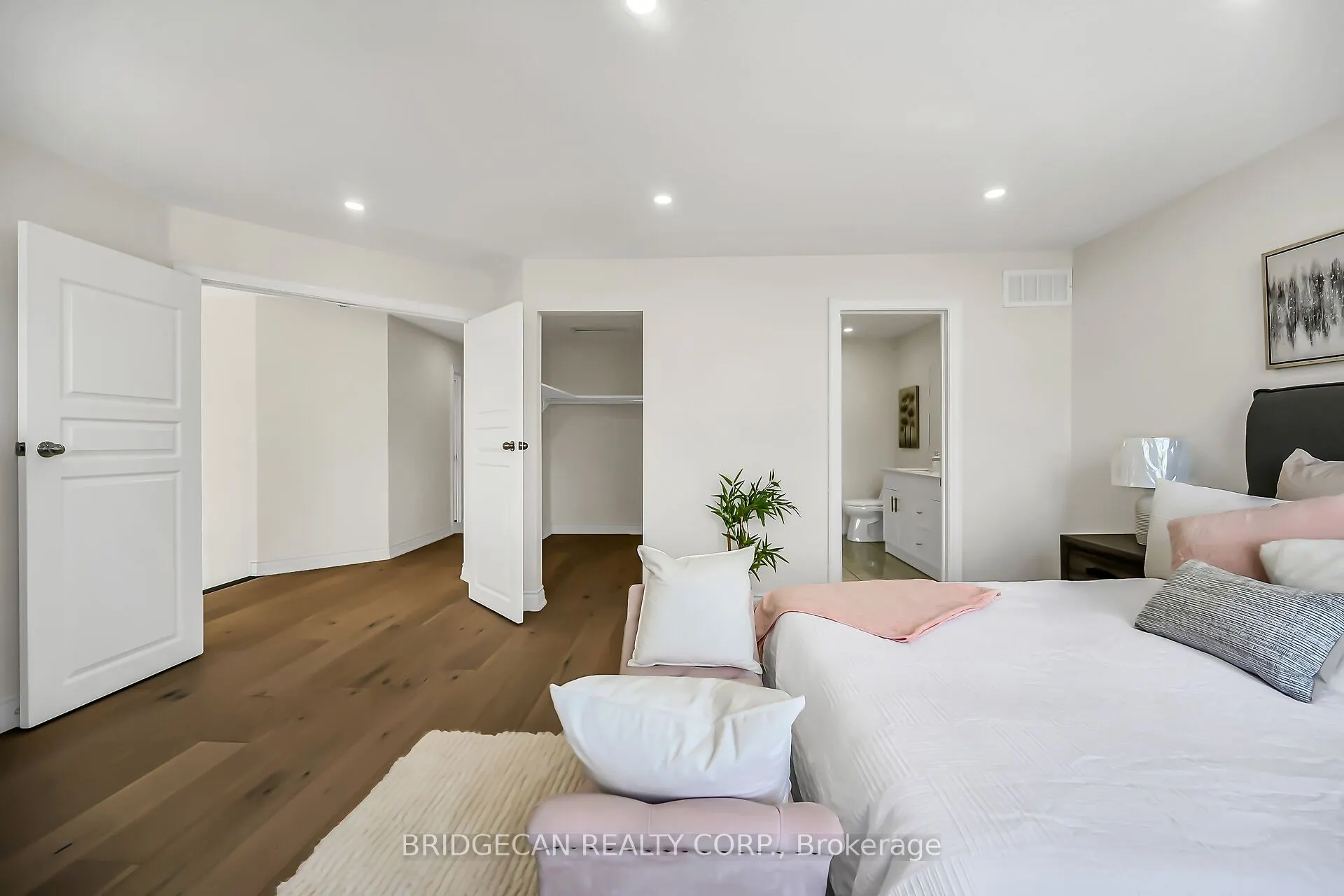40 Davinci Boulevard