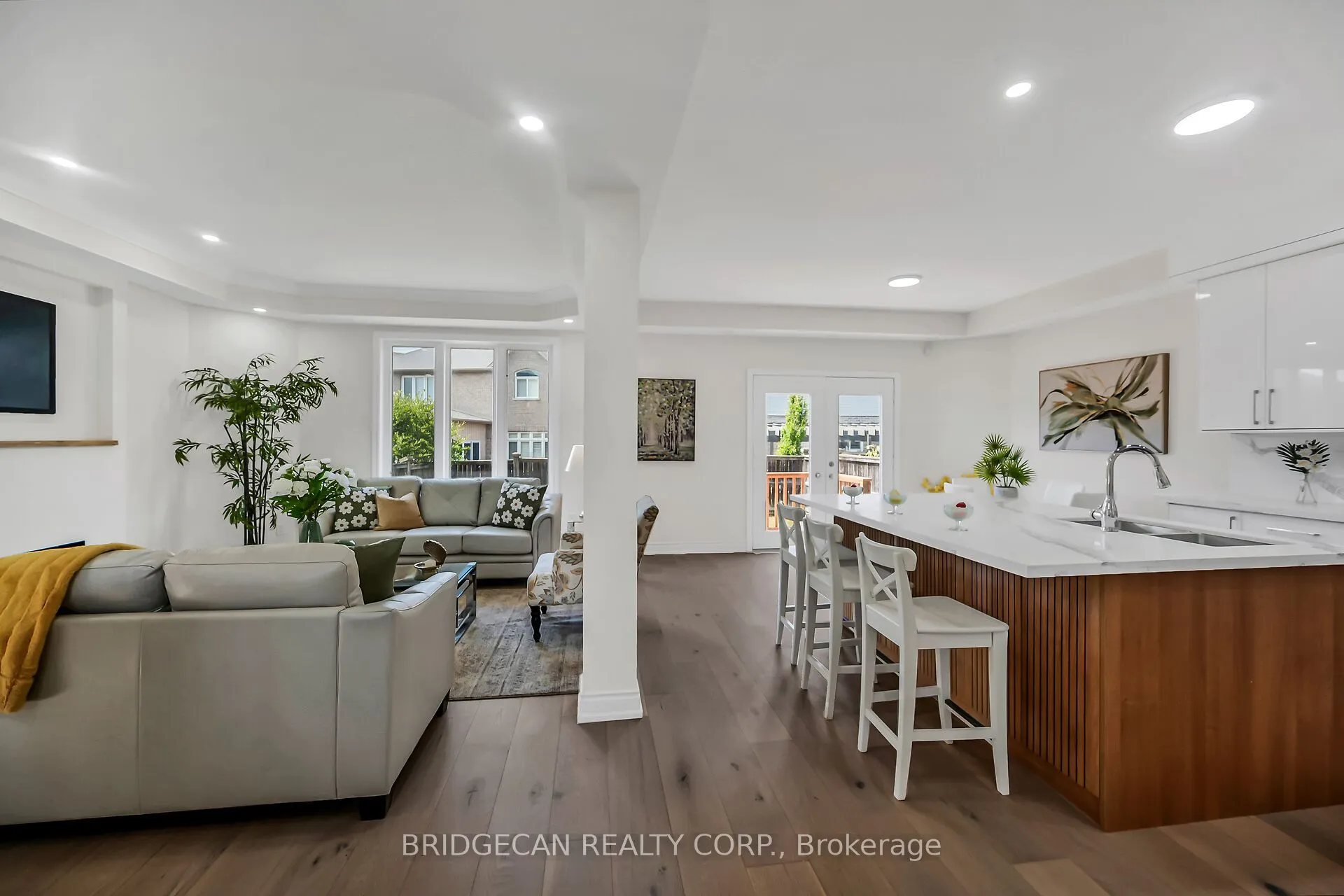 40 Davinci Boulevard