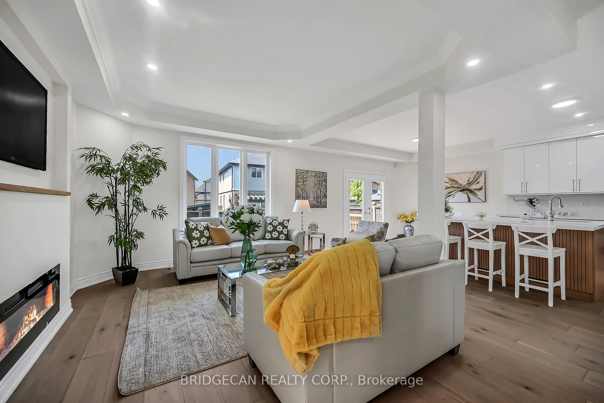 40 Davinci Boulevard