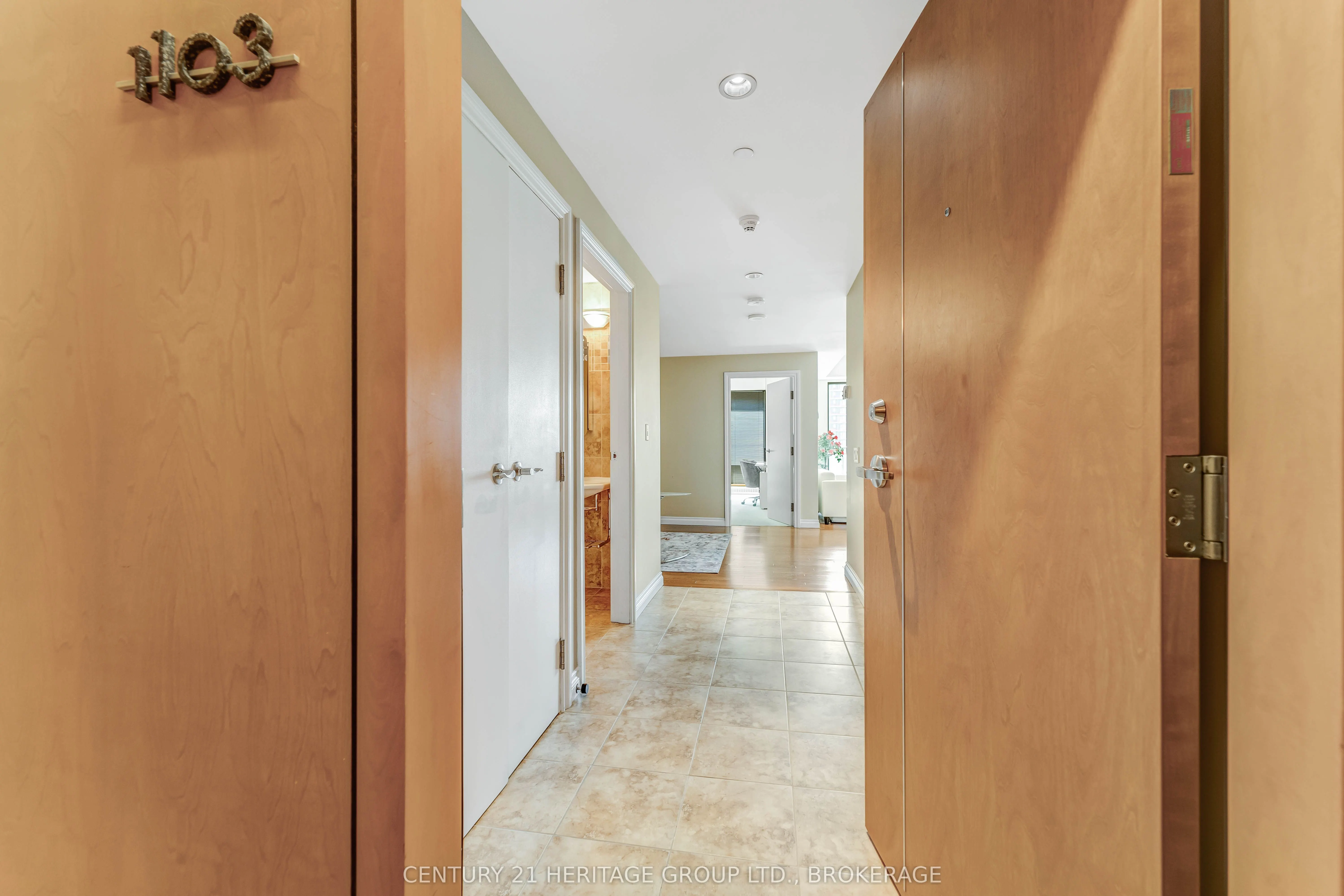 90 George Street, #1103