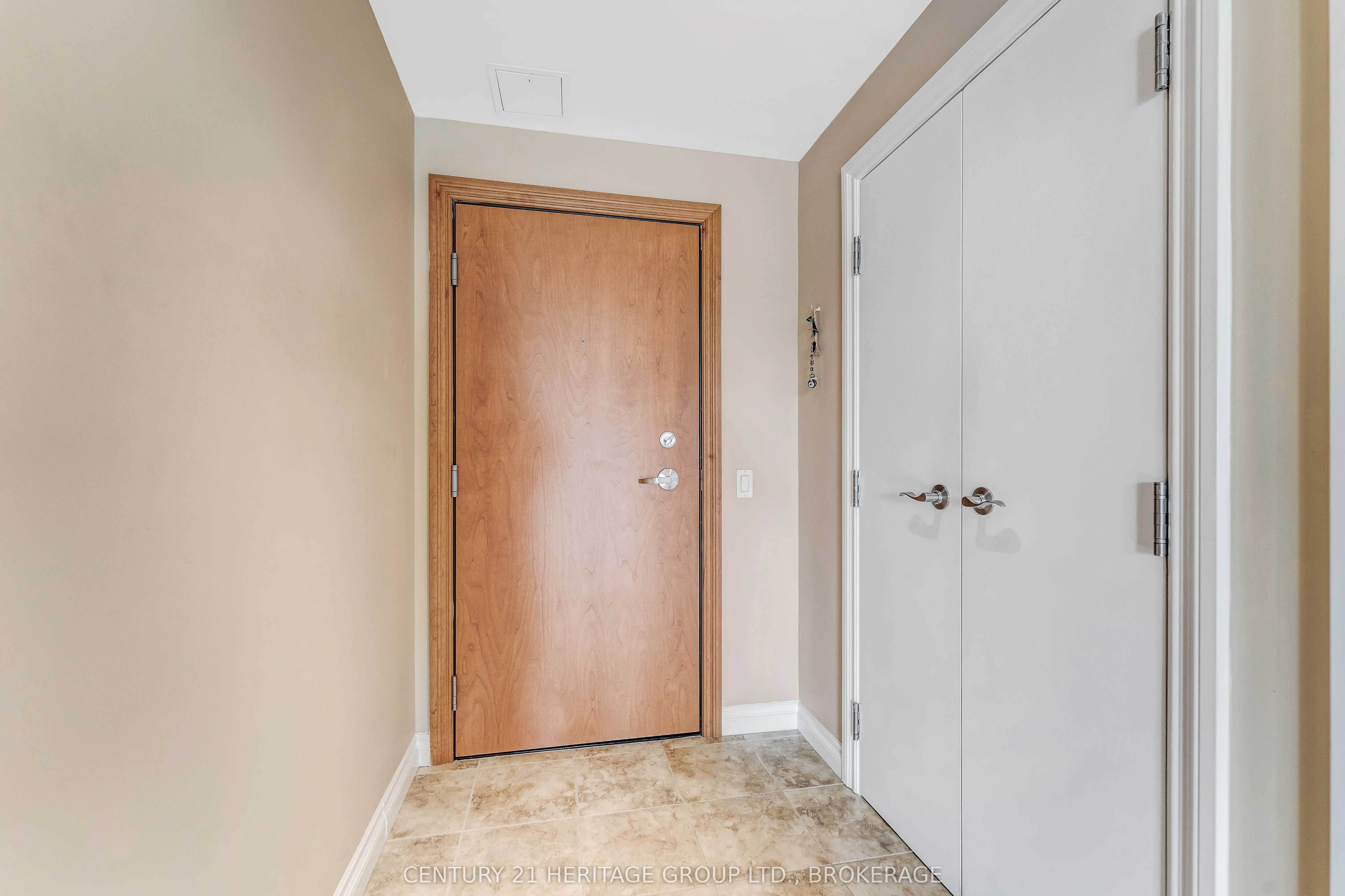90 George Street, #1103