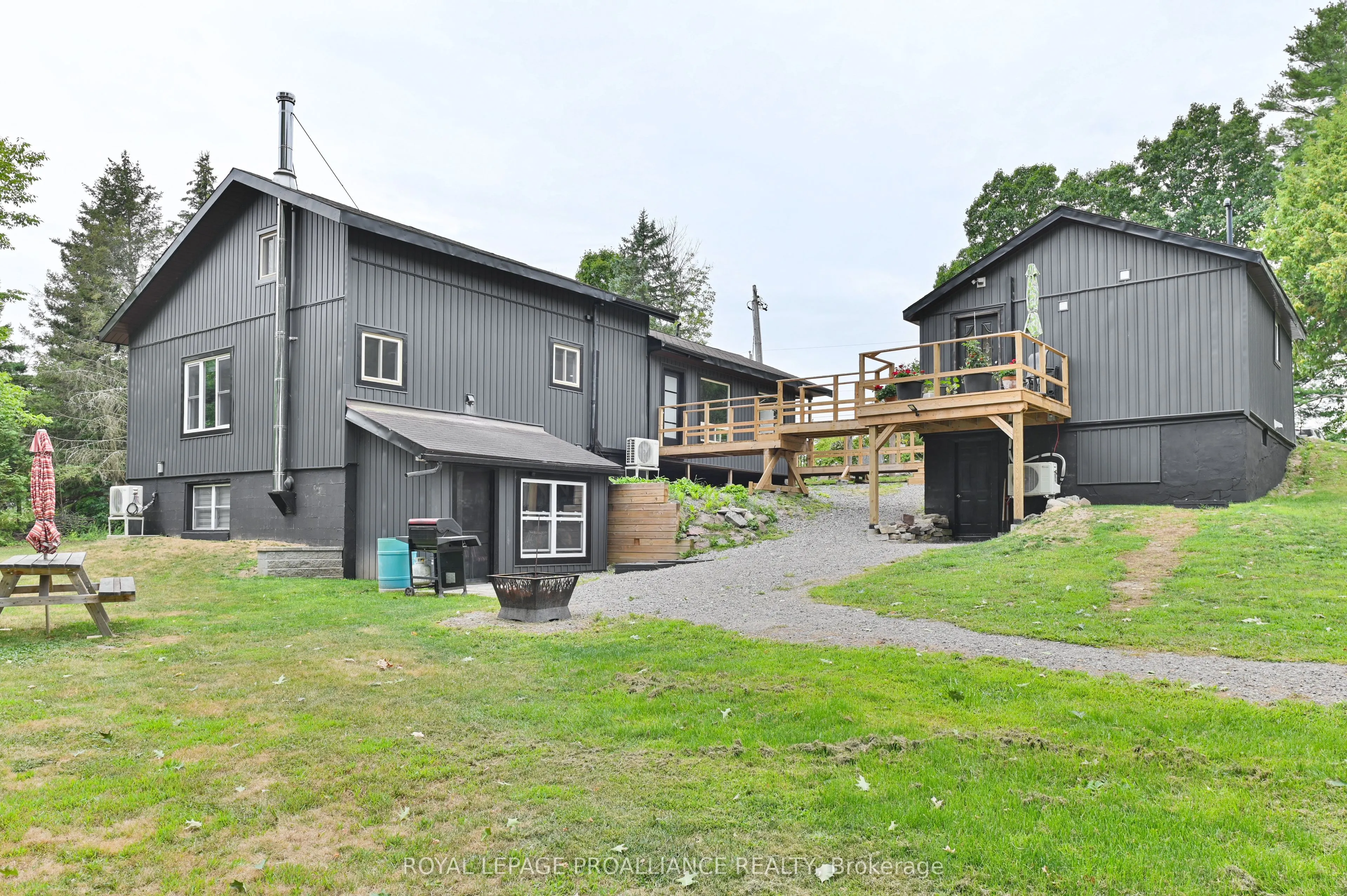 138 Hollister Road
