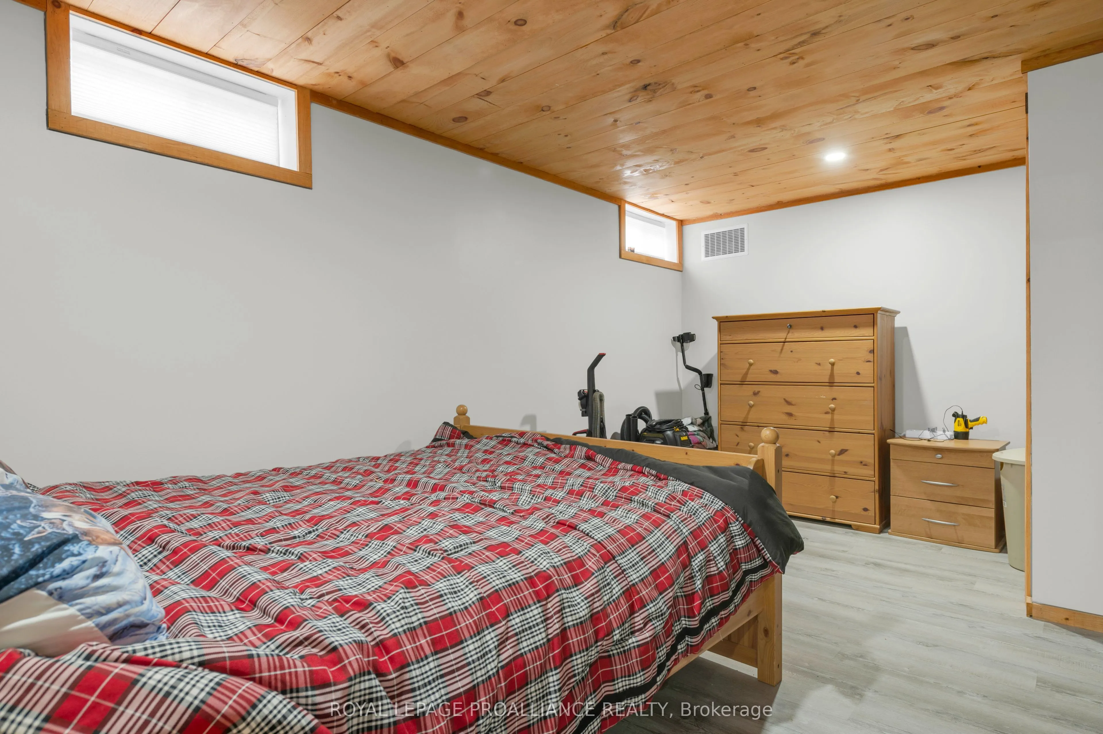 138 Hollister Road