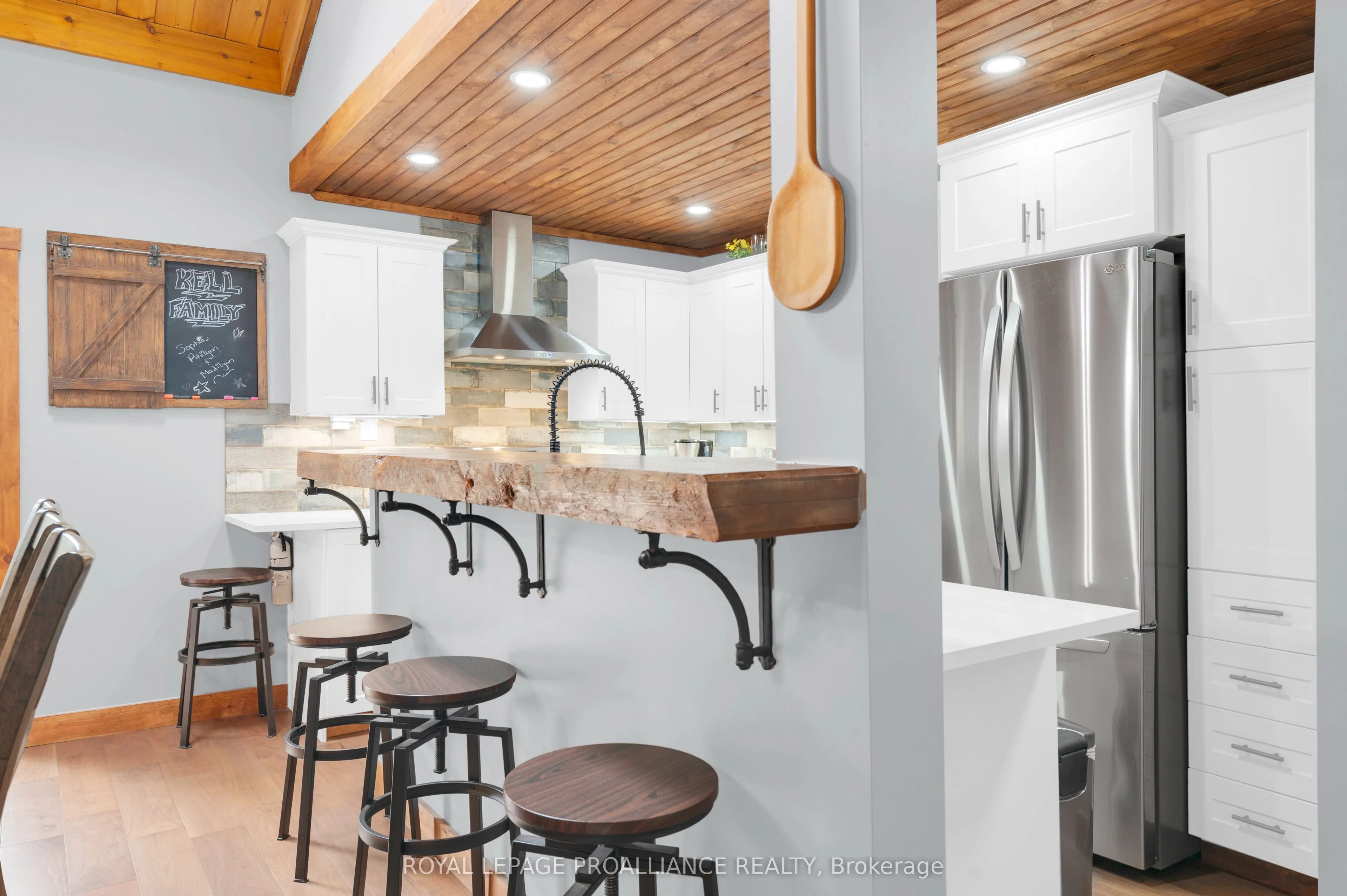 138 Hollister Road