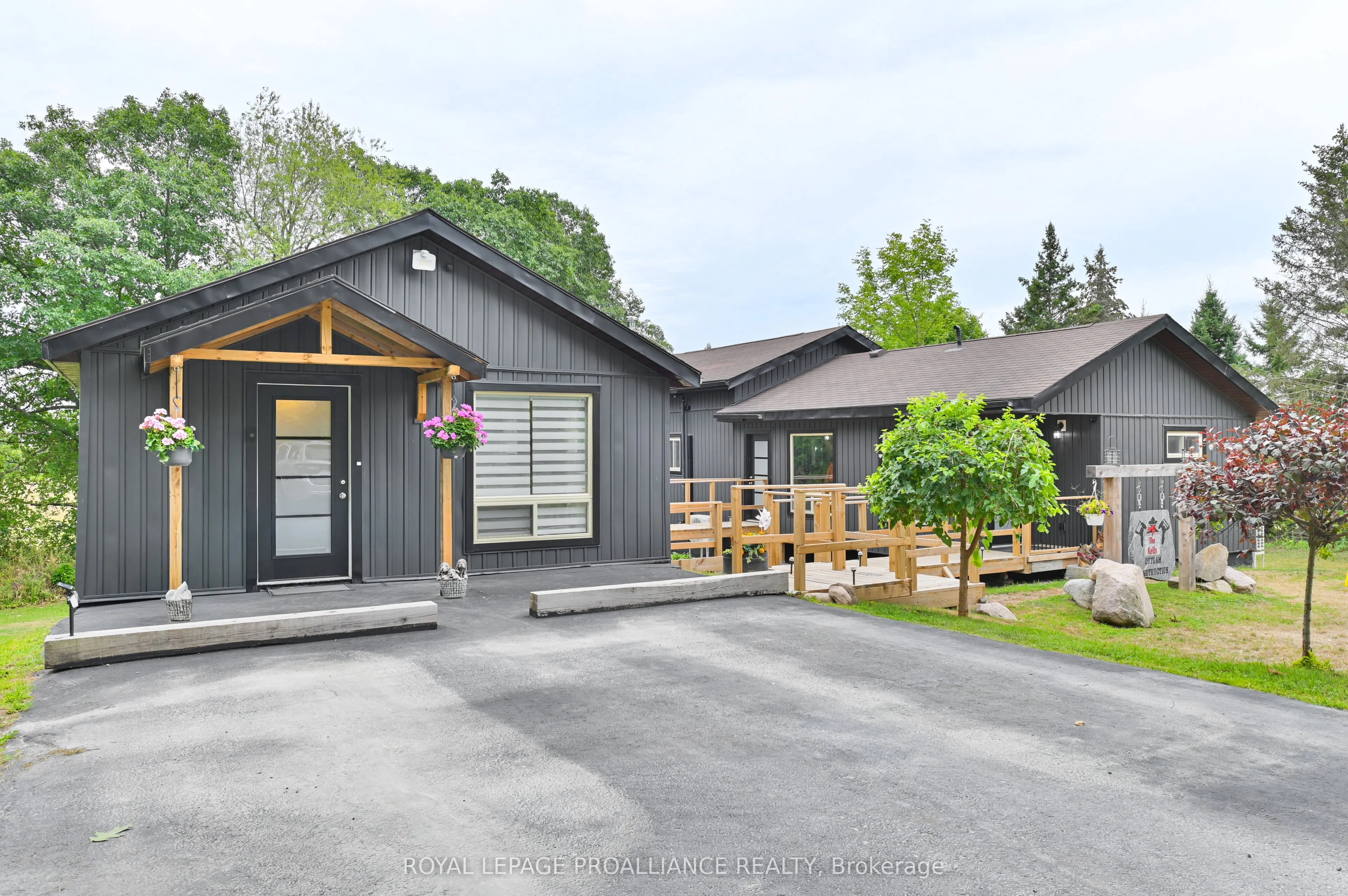 138 Hollister Road