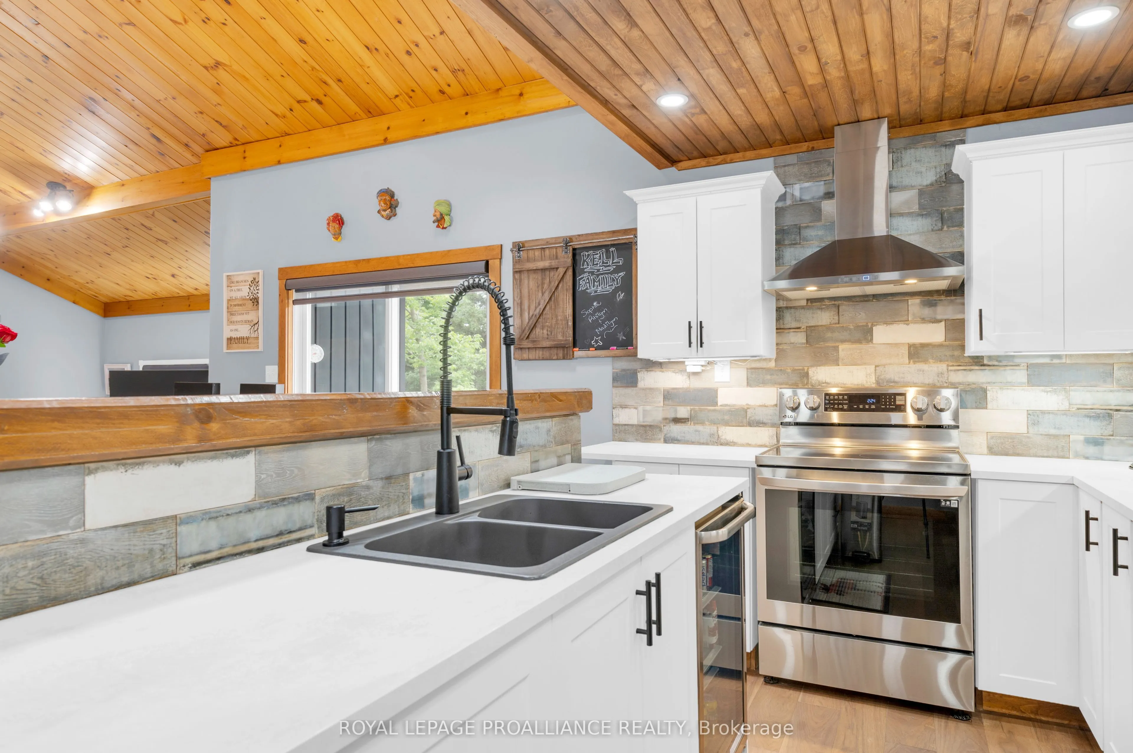 138 Hollister Road