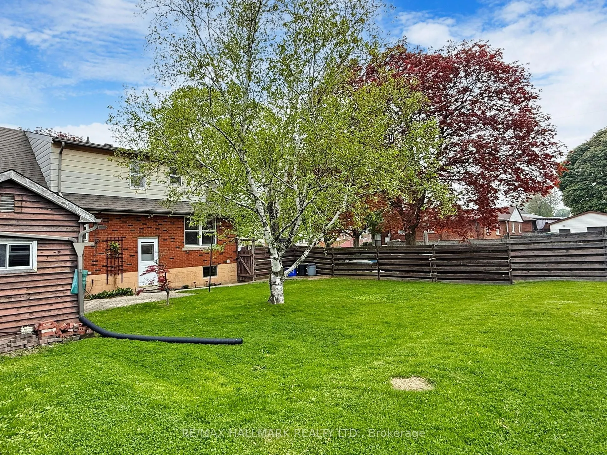 124 Mcelroy Road E