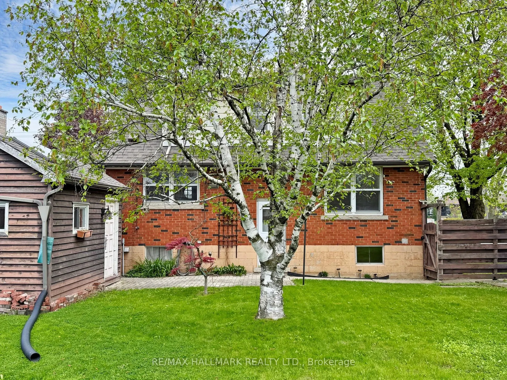 124 Mcelroy Road E