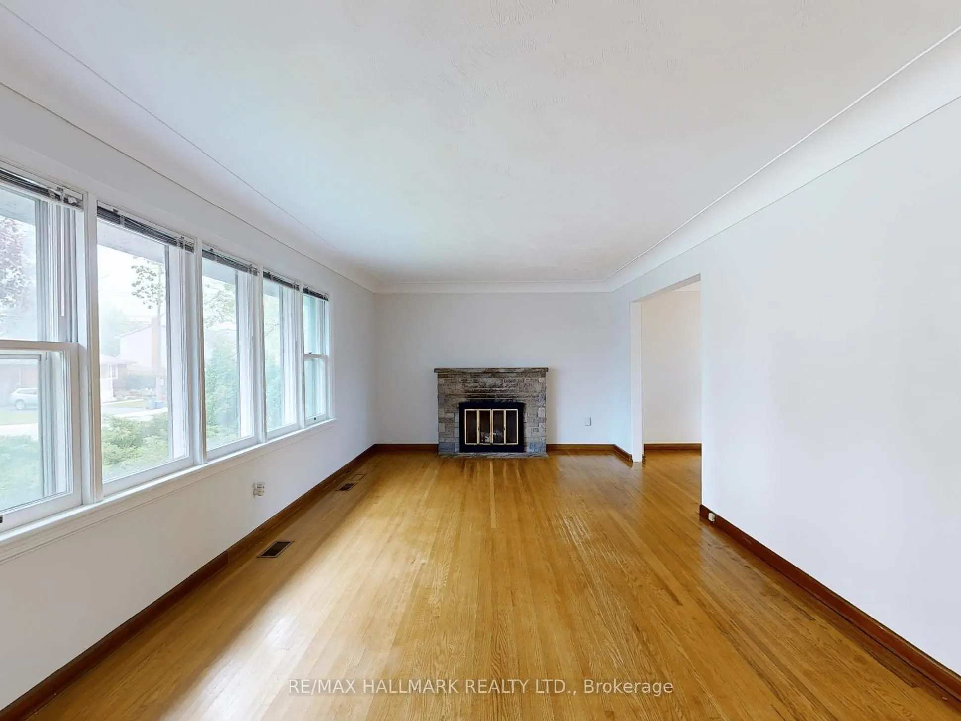 124 Mcelroy Road E