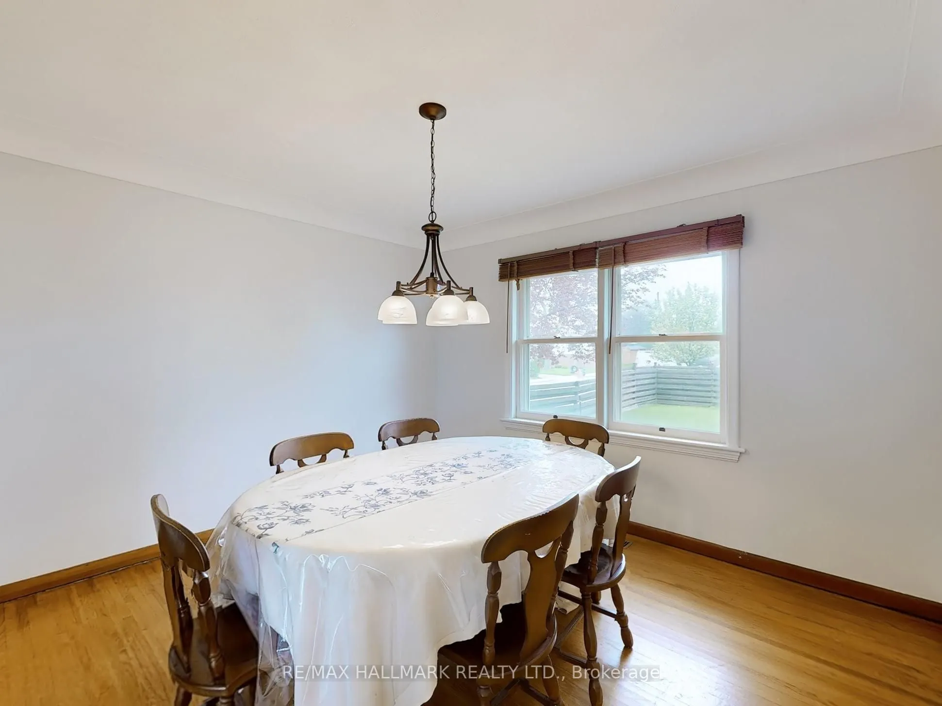 124 Mcelroy Road E