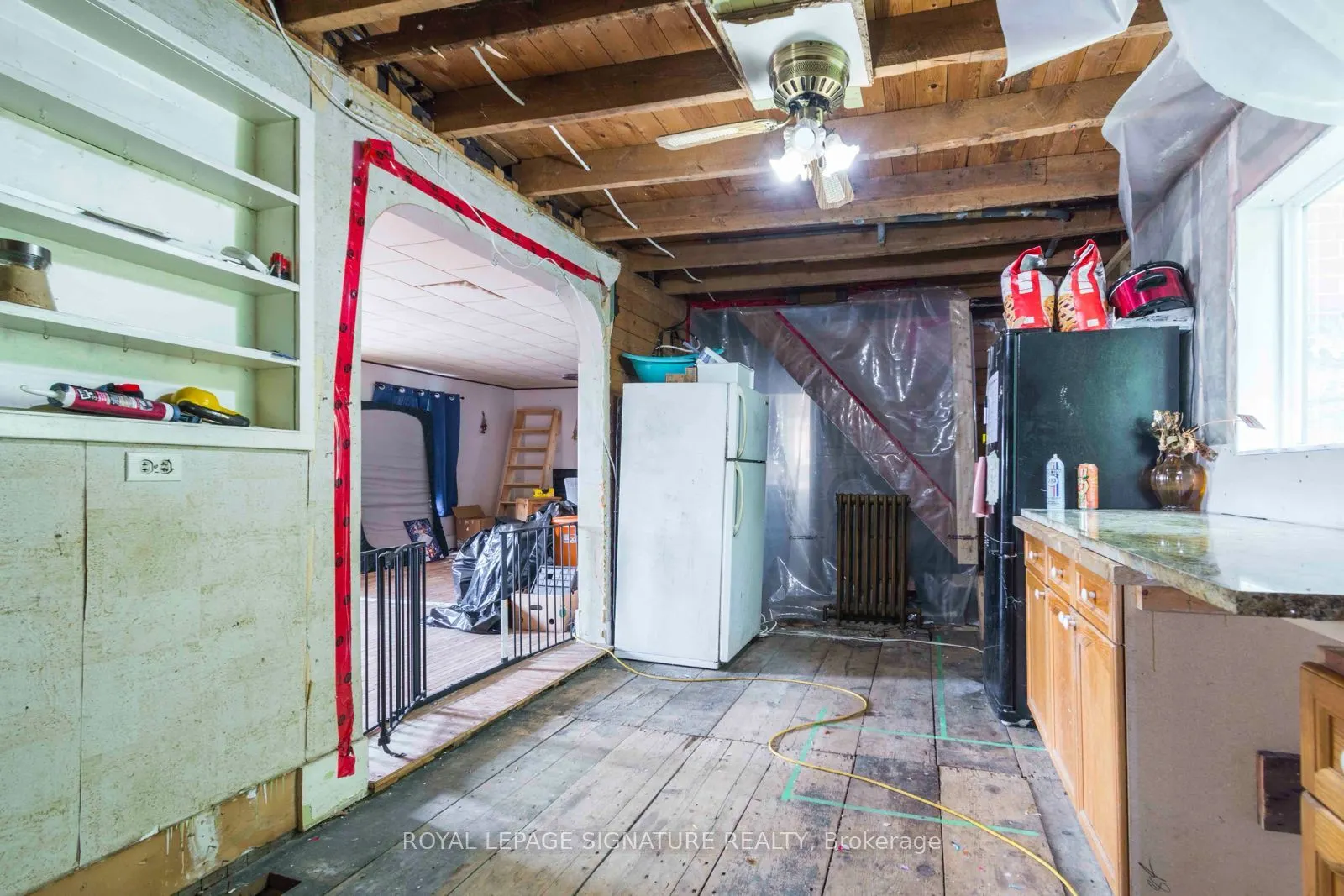 982 Smith Street