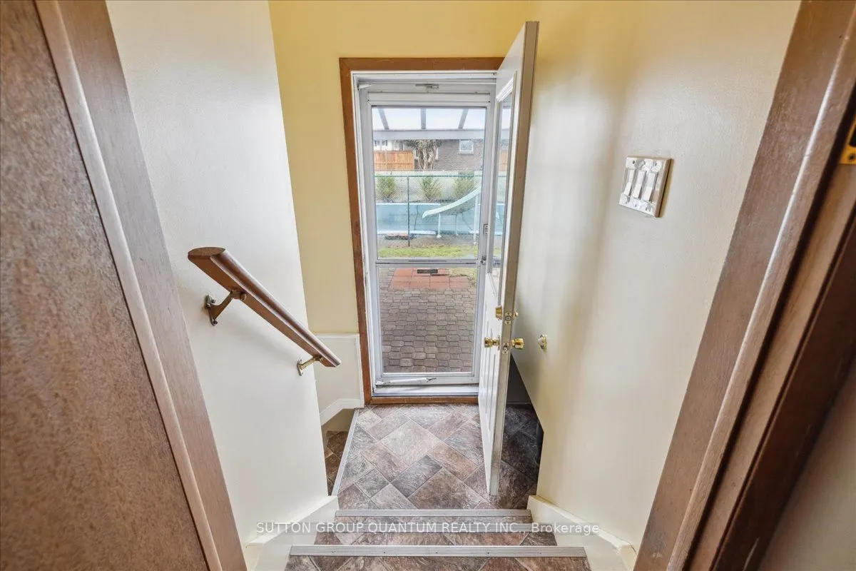 297 Lakeshore Road