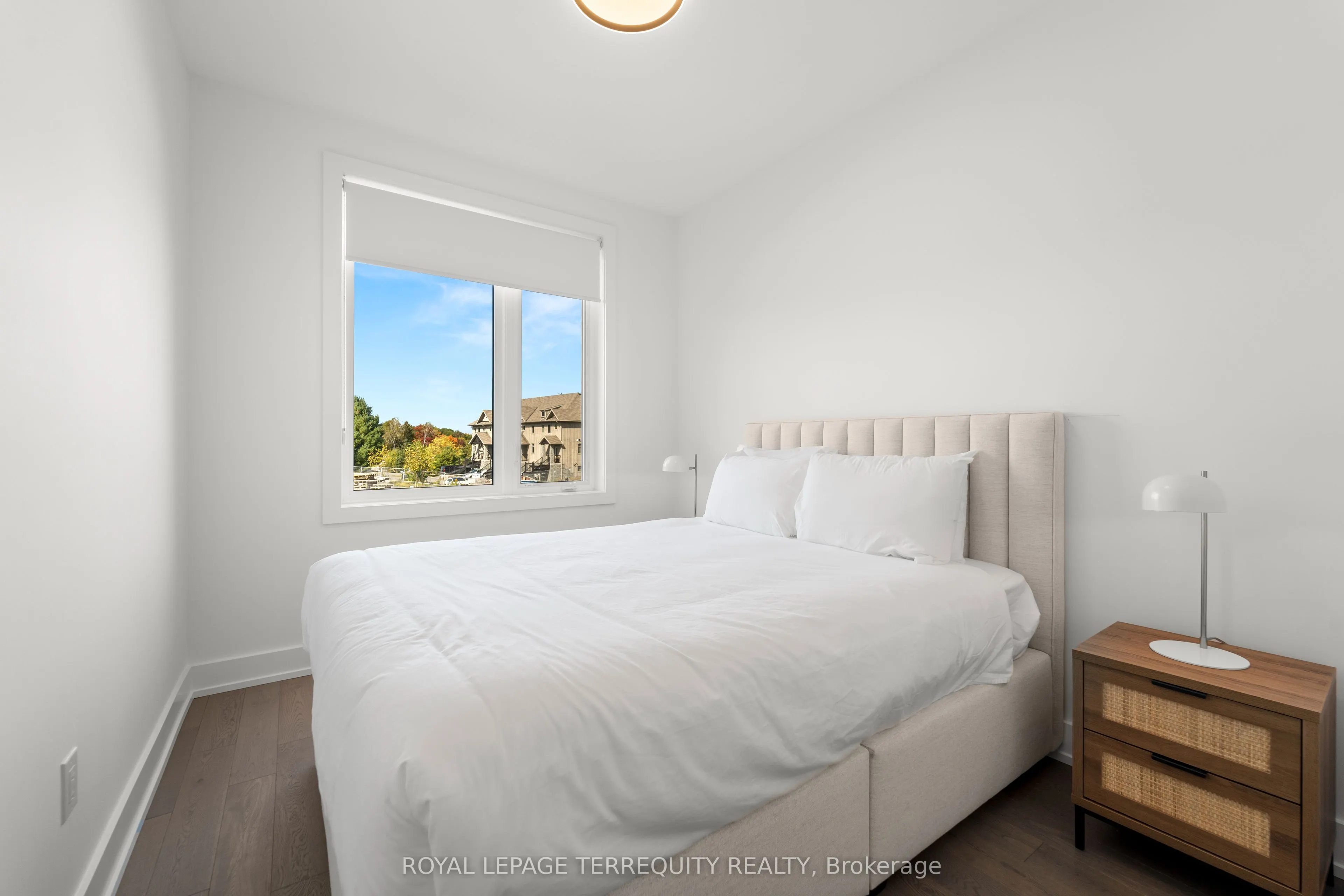 43 Rockmount Crescent