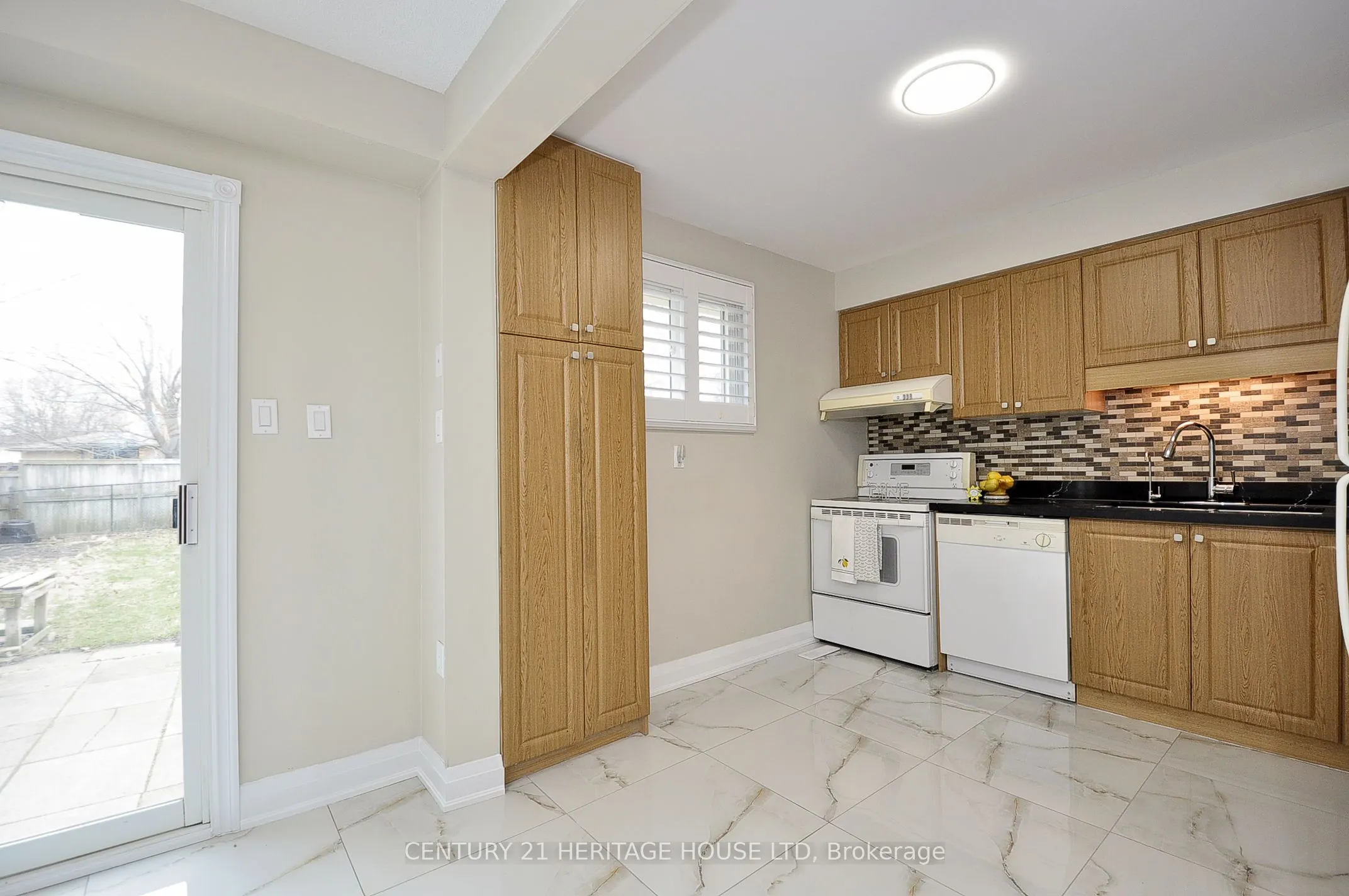 262 Northlake Drive