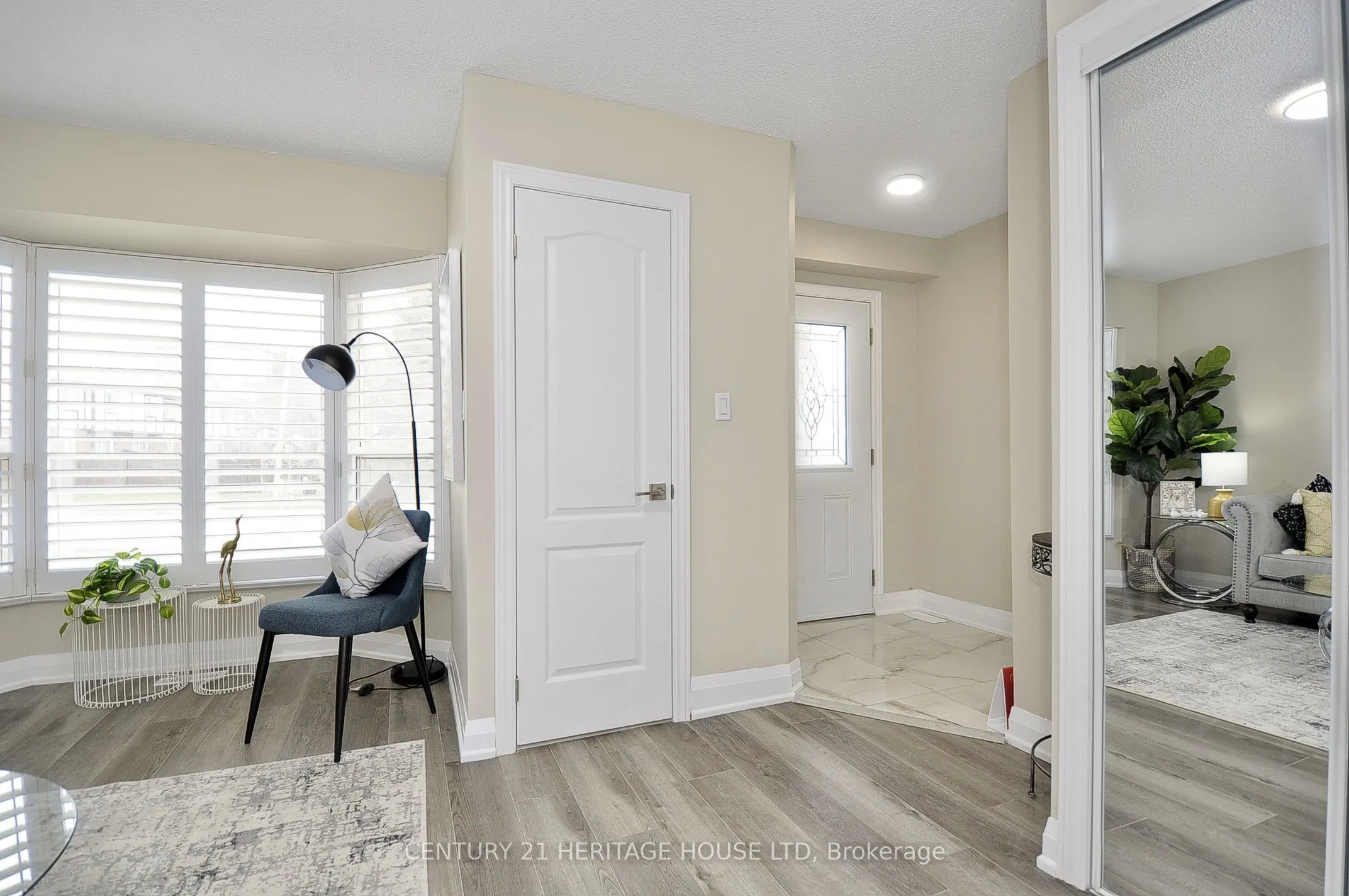 262 Northlake Drive