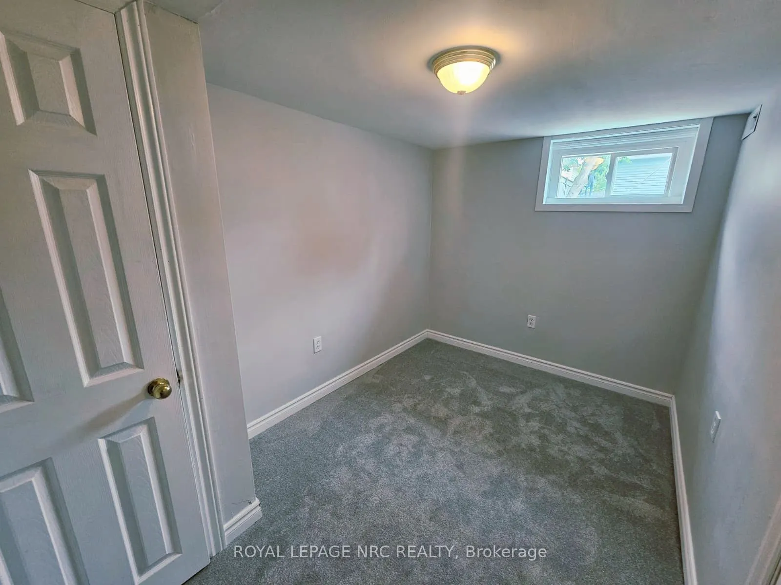 19 Campbell Avenue