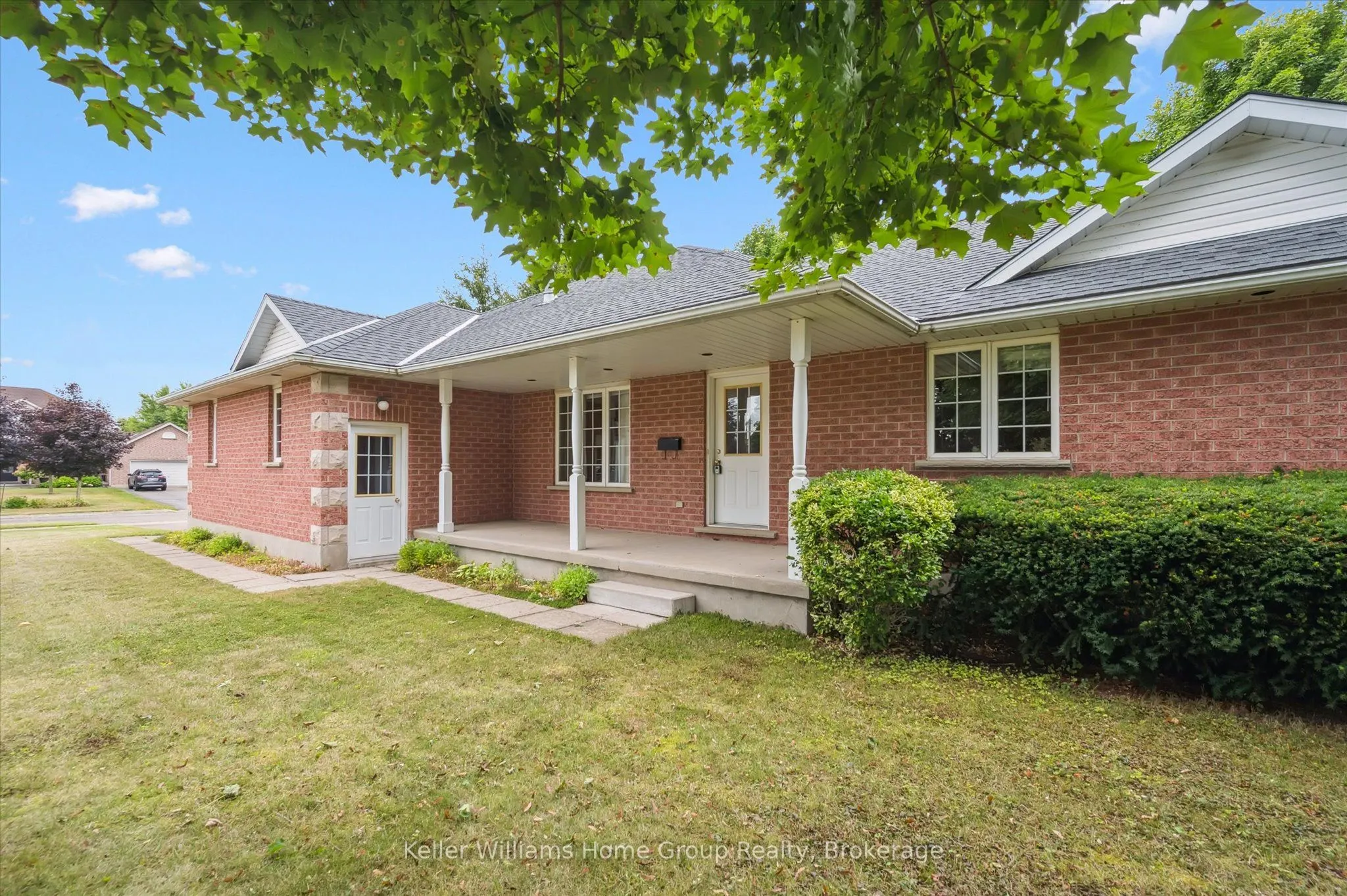 750 Dianne Crescent