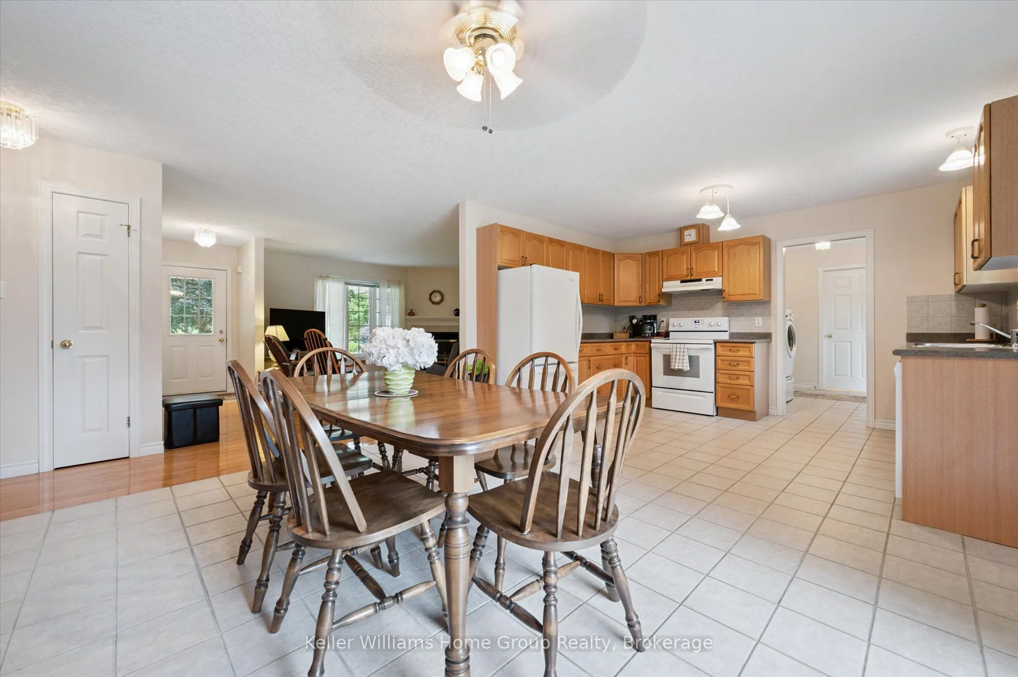 750 Dianne Crescent