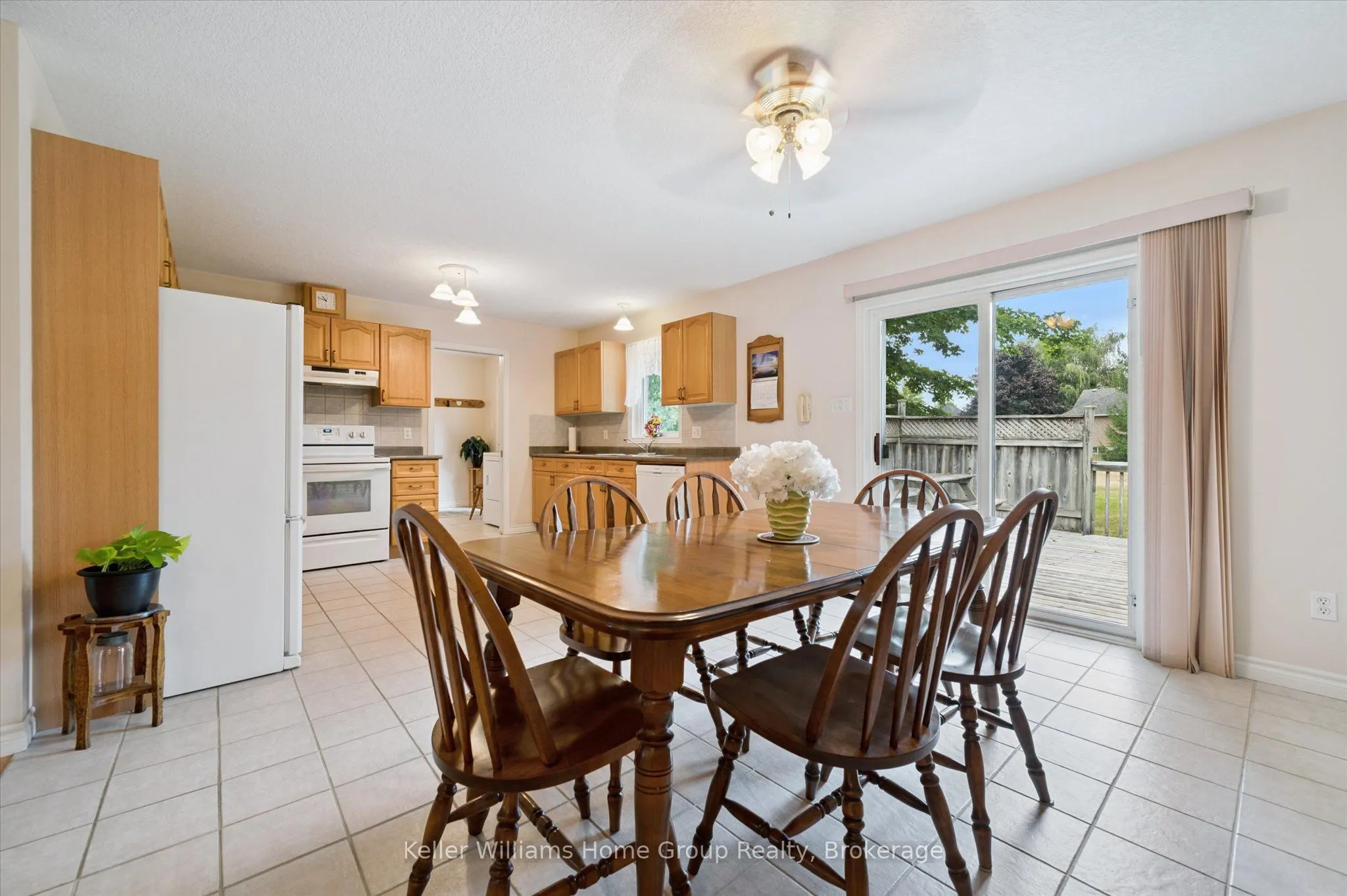 750 Dianne Crescent