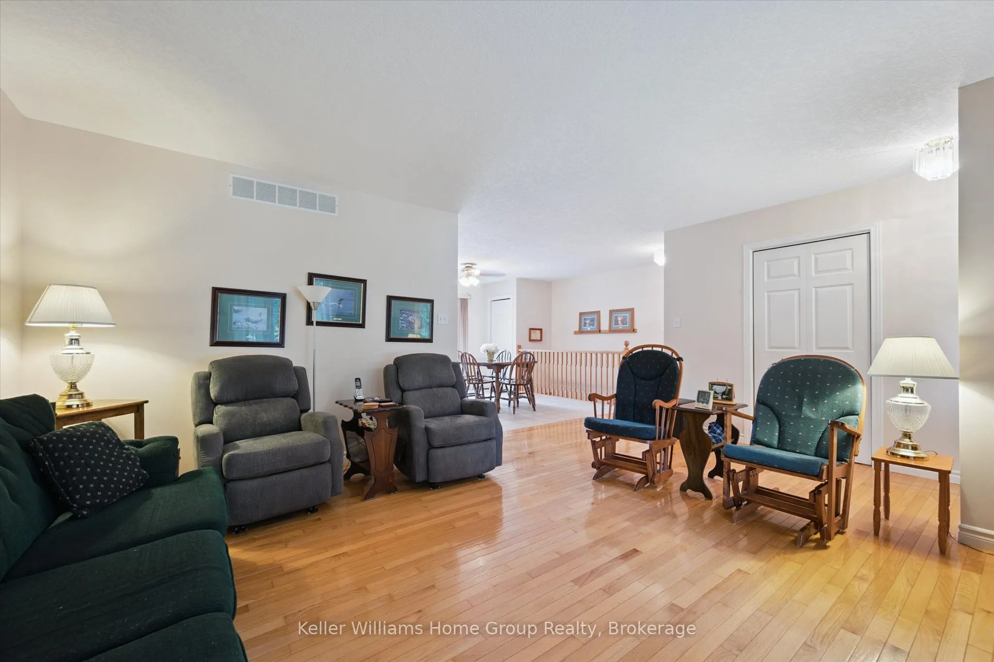 750 Dianne Crescent