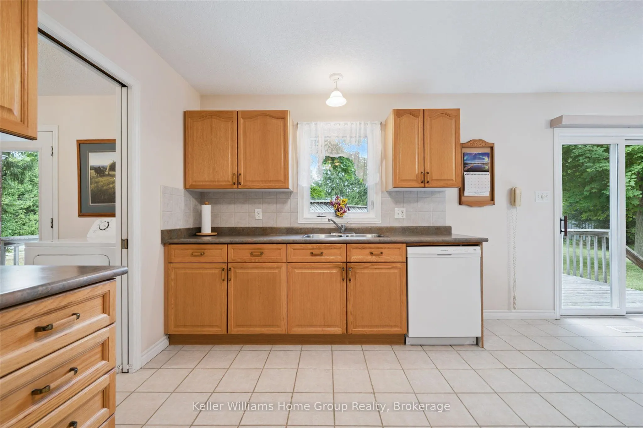 750 Dianne Crescent