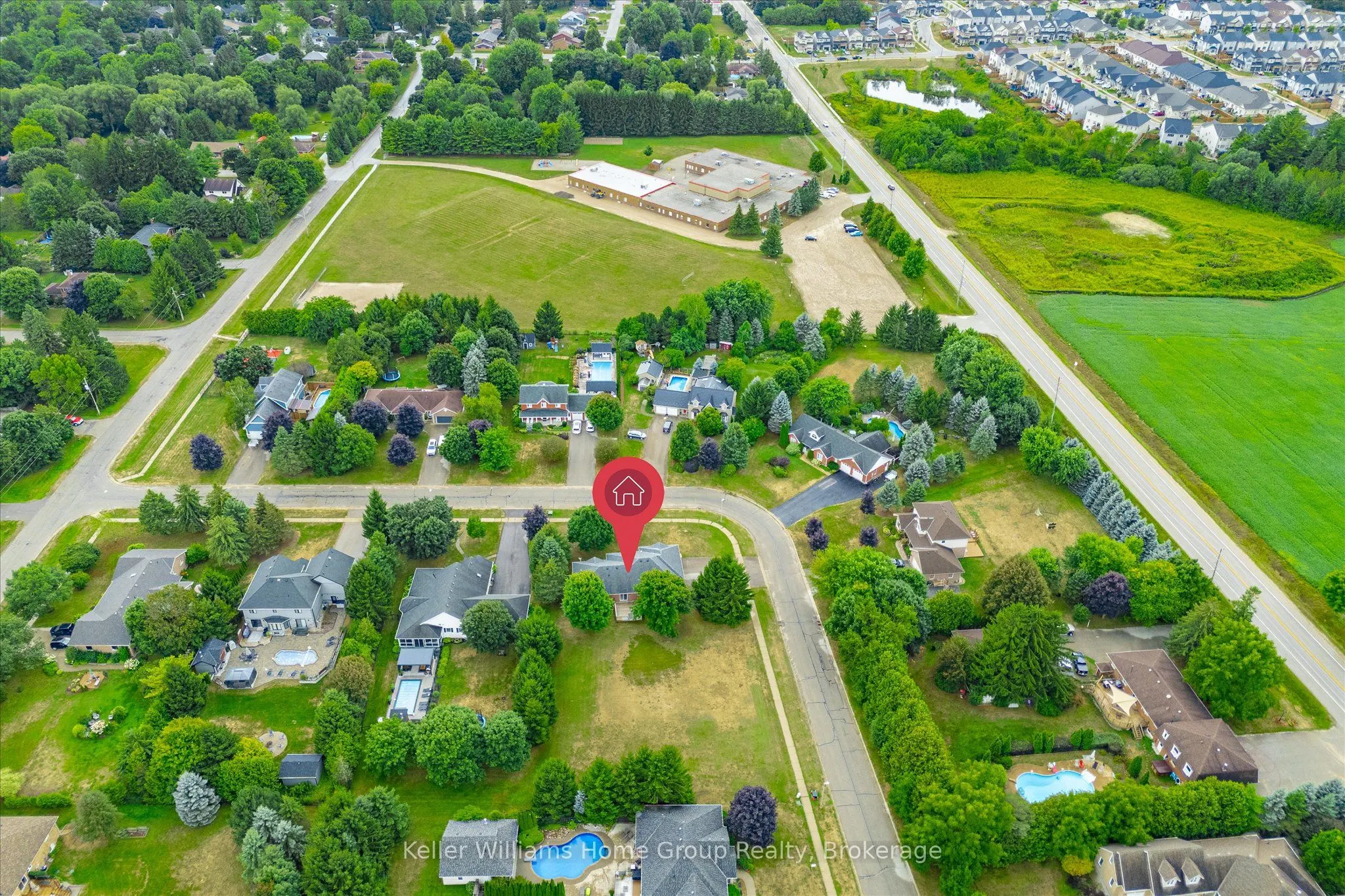 750 Dianne Crescent