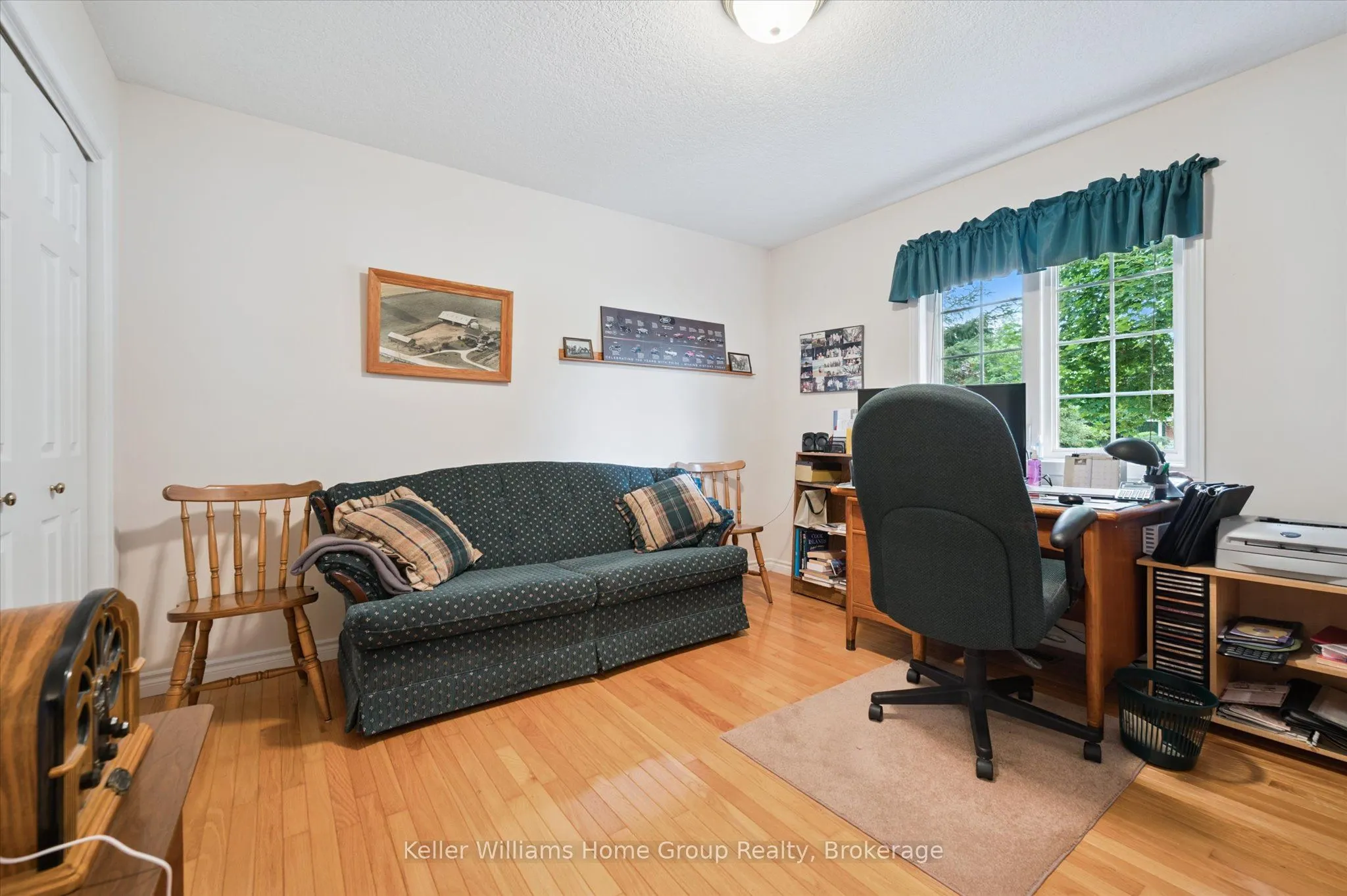 750 Dianne Crescent