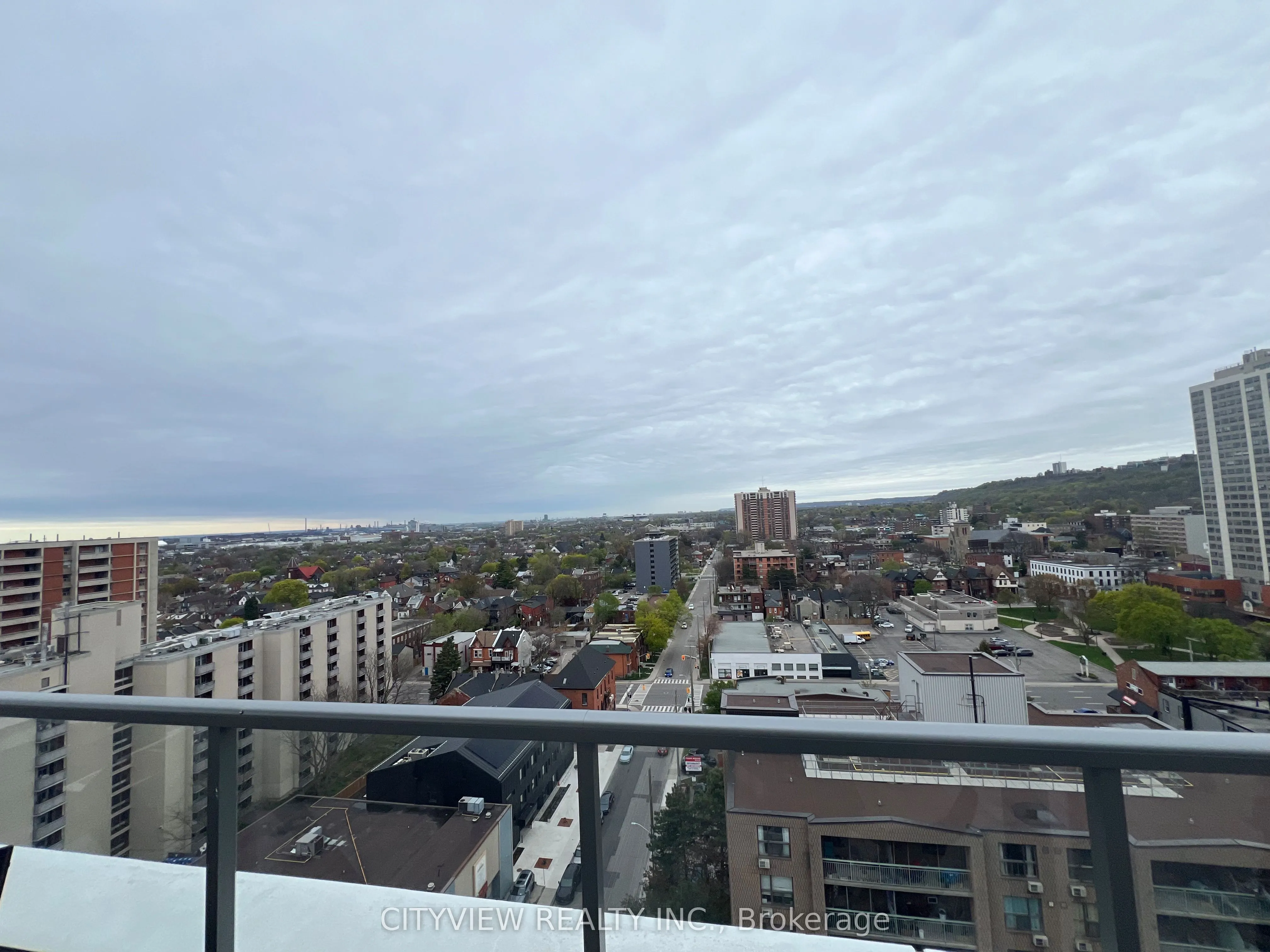 212 King william Street, #401