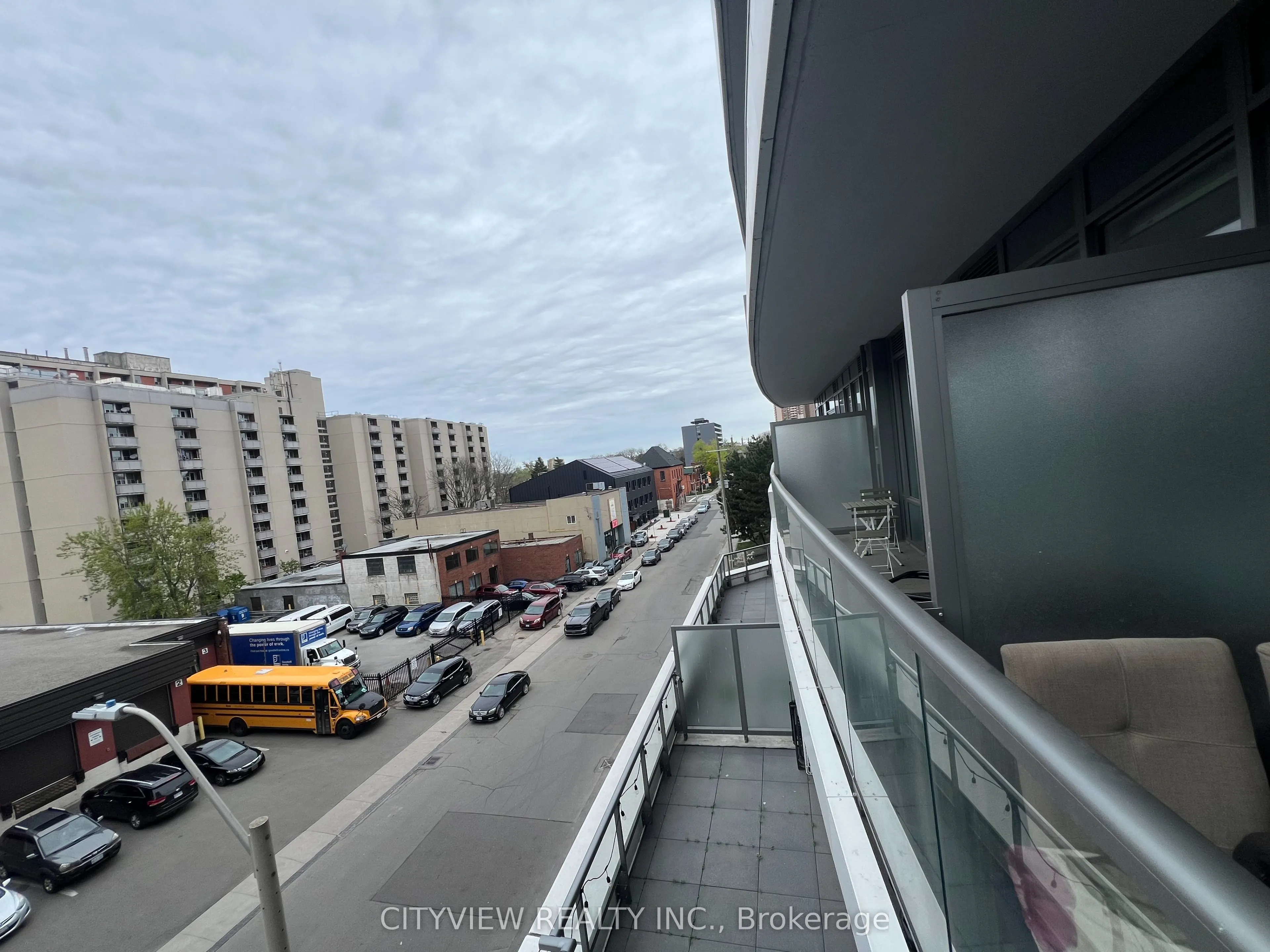 212 King william Street, #401