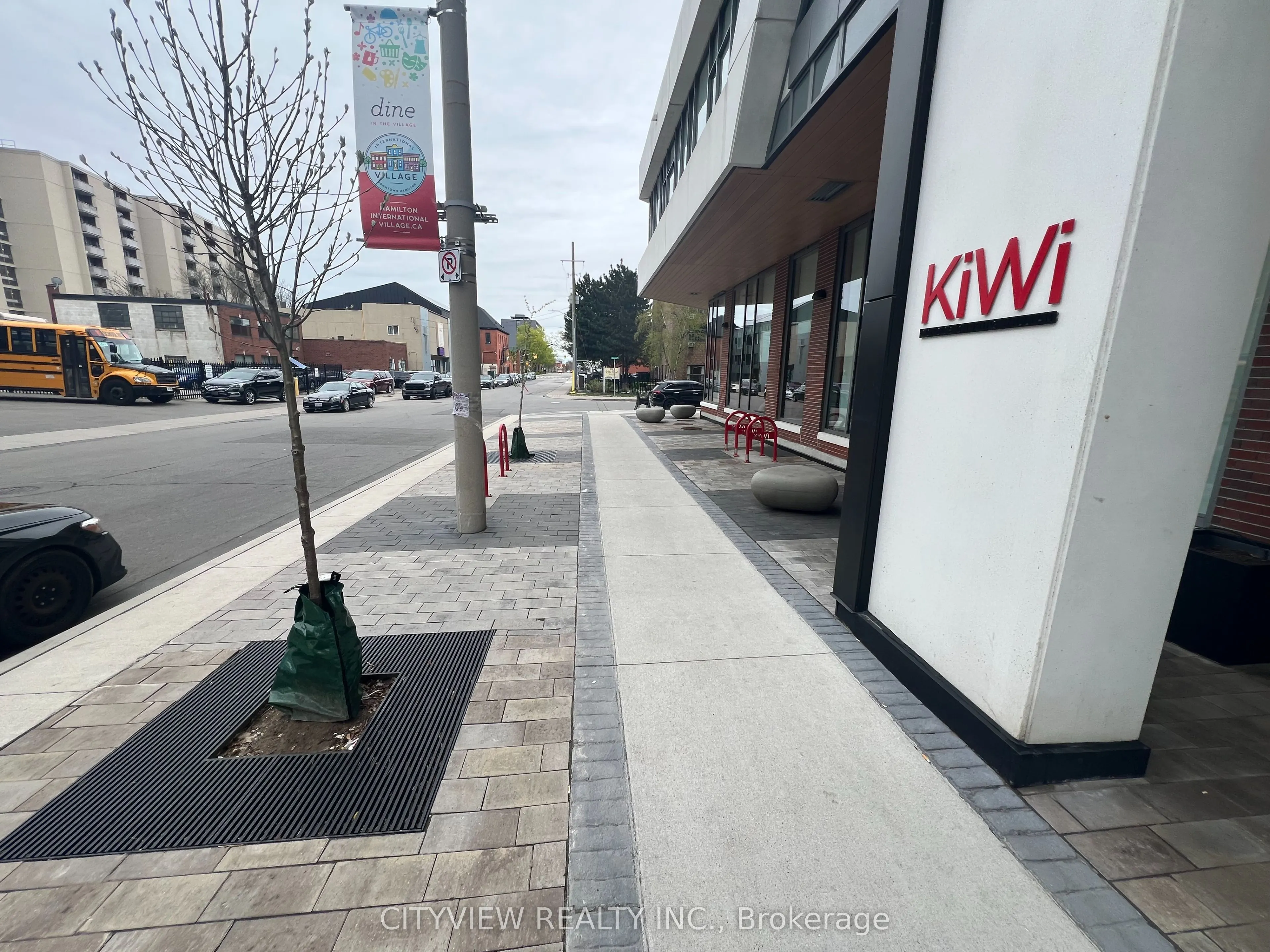212 King william Street, #401