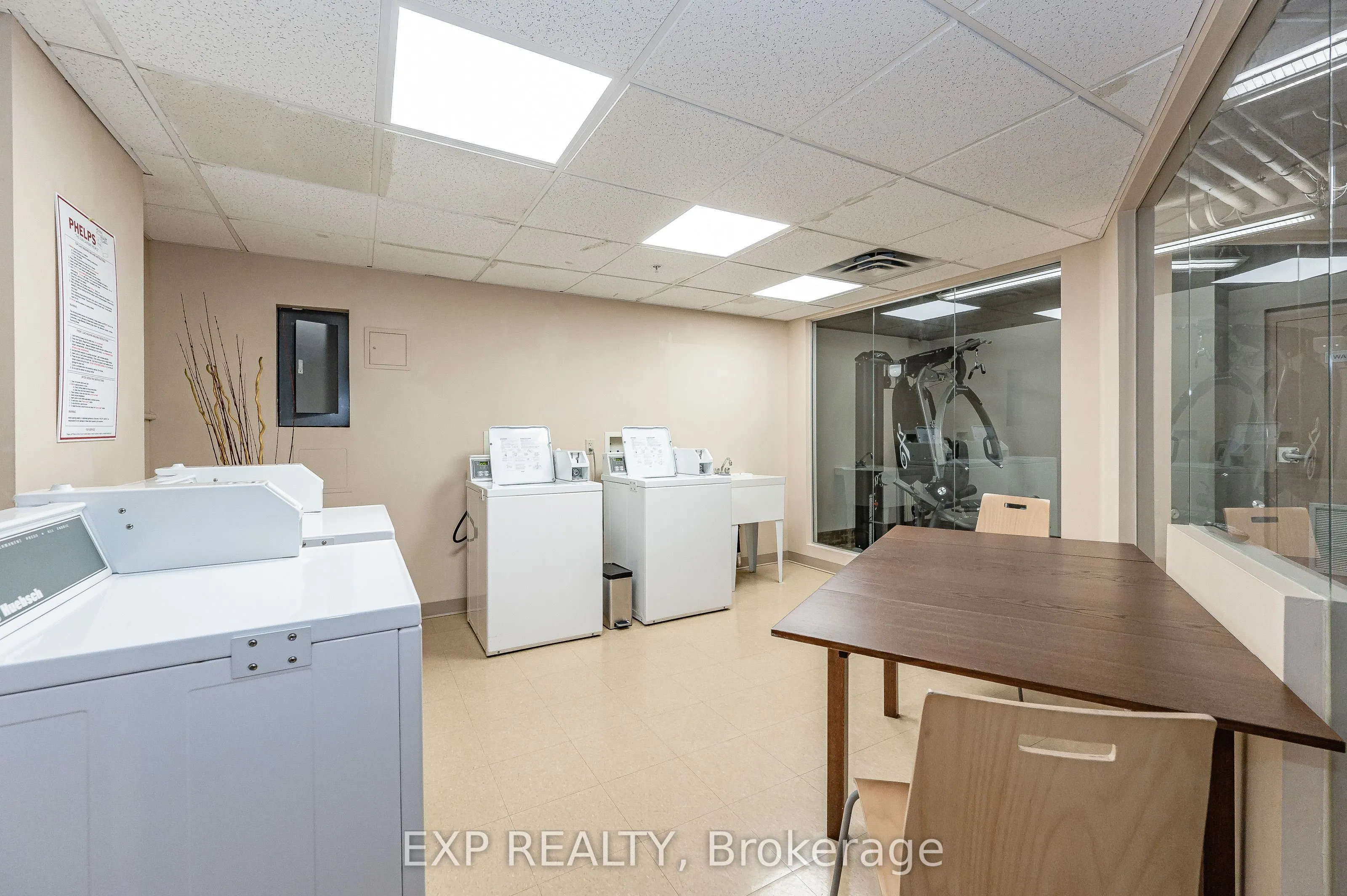 250 Glenridge Drive S, #1106