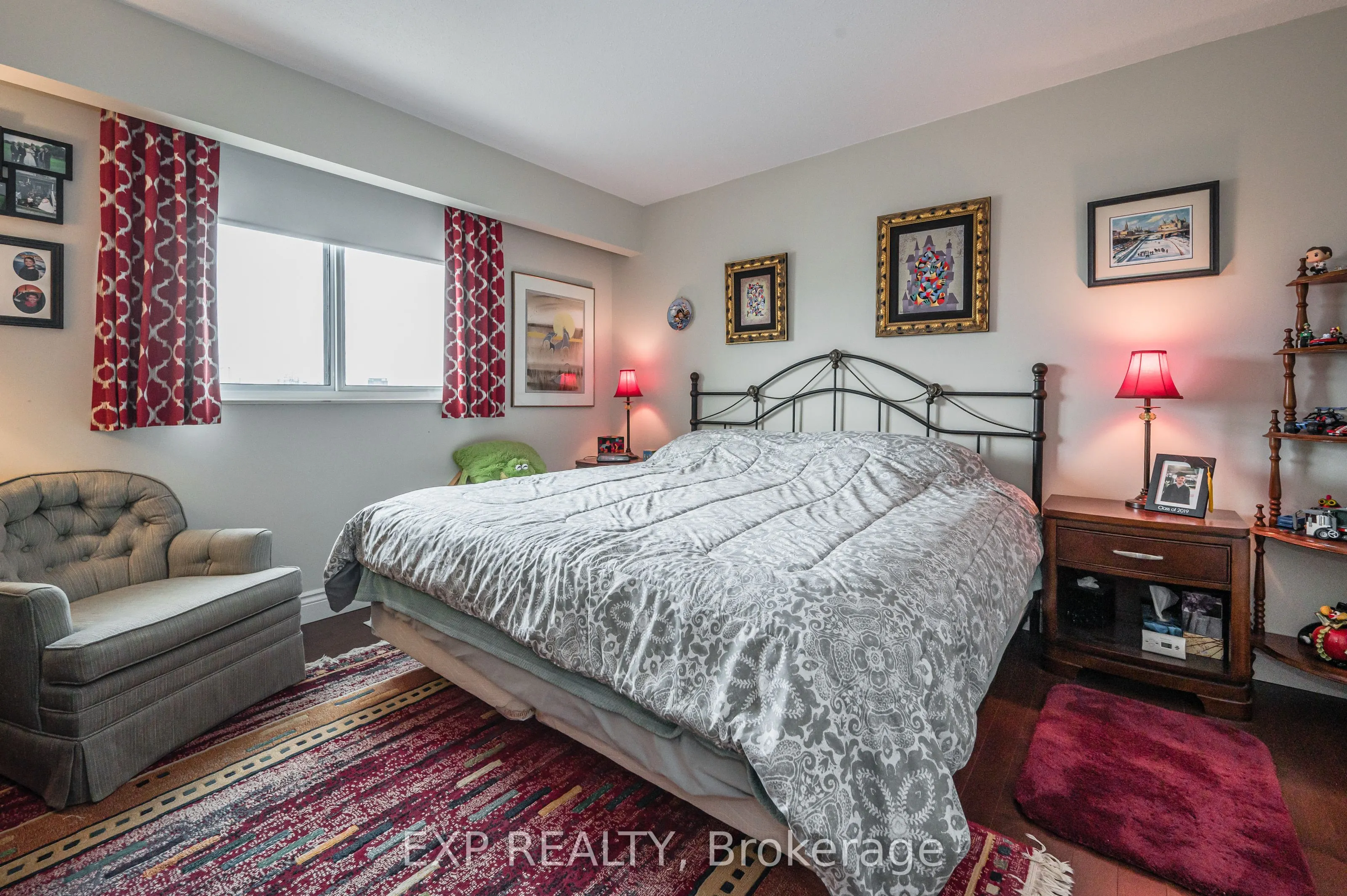 250 Glenridge Drive S, #1106