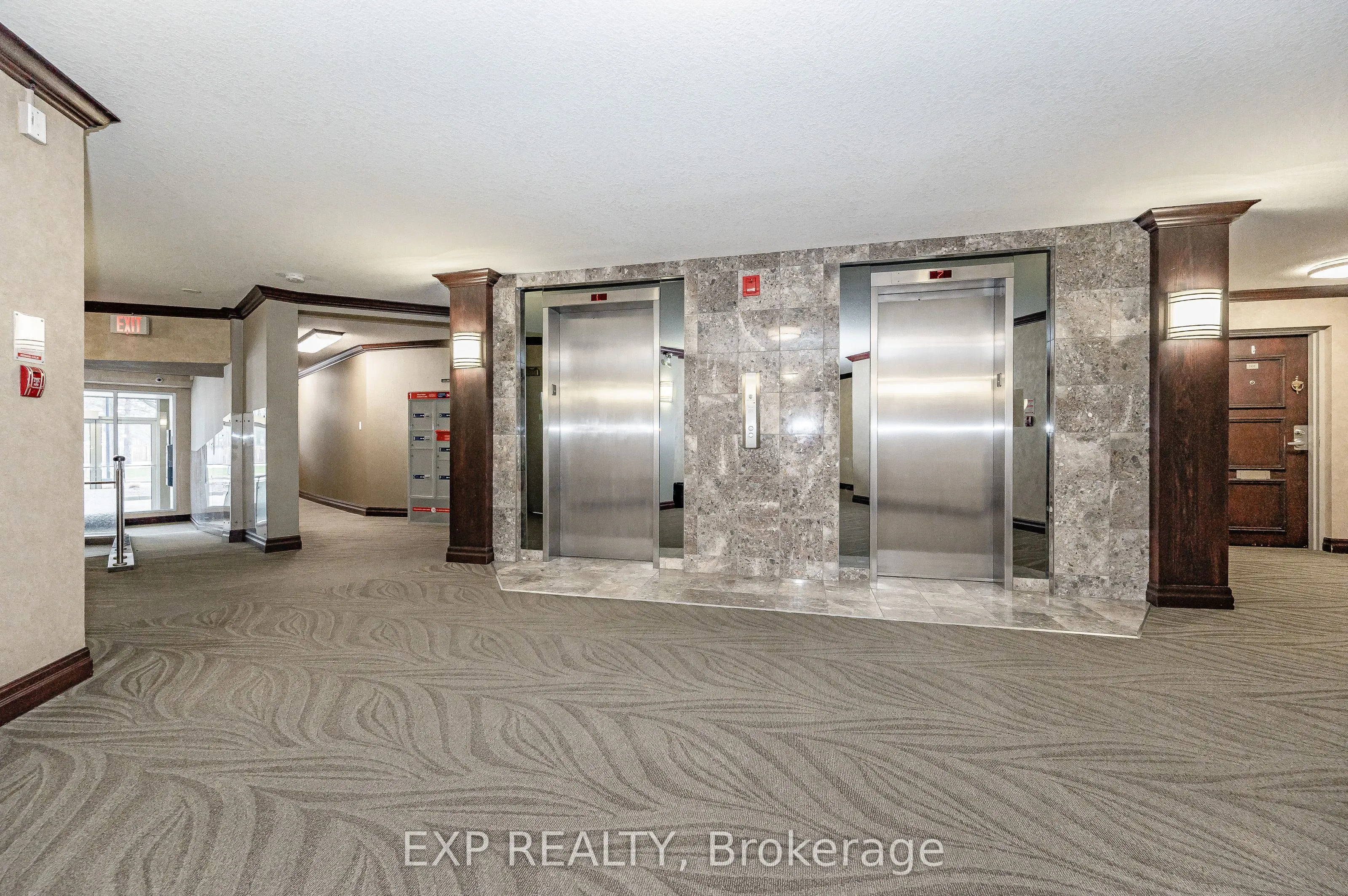 250 Glenridge Drive S, #1106