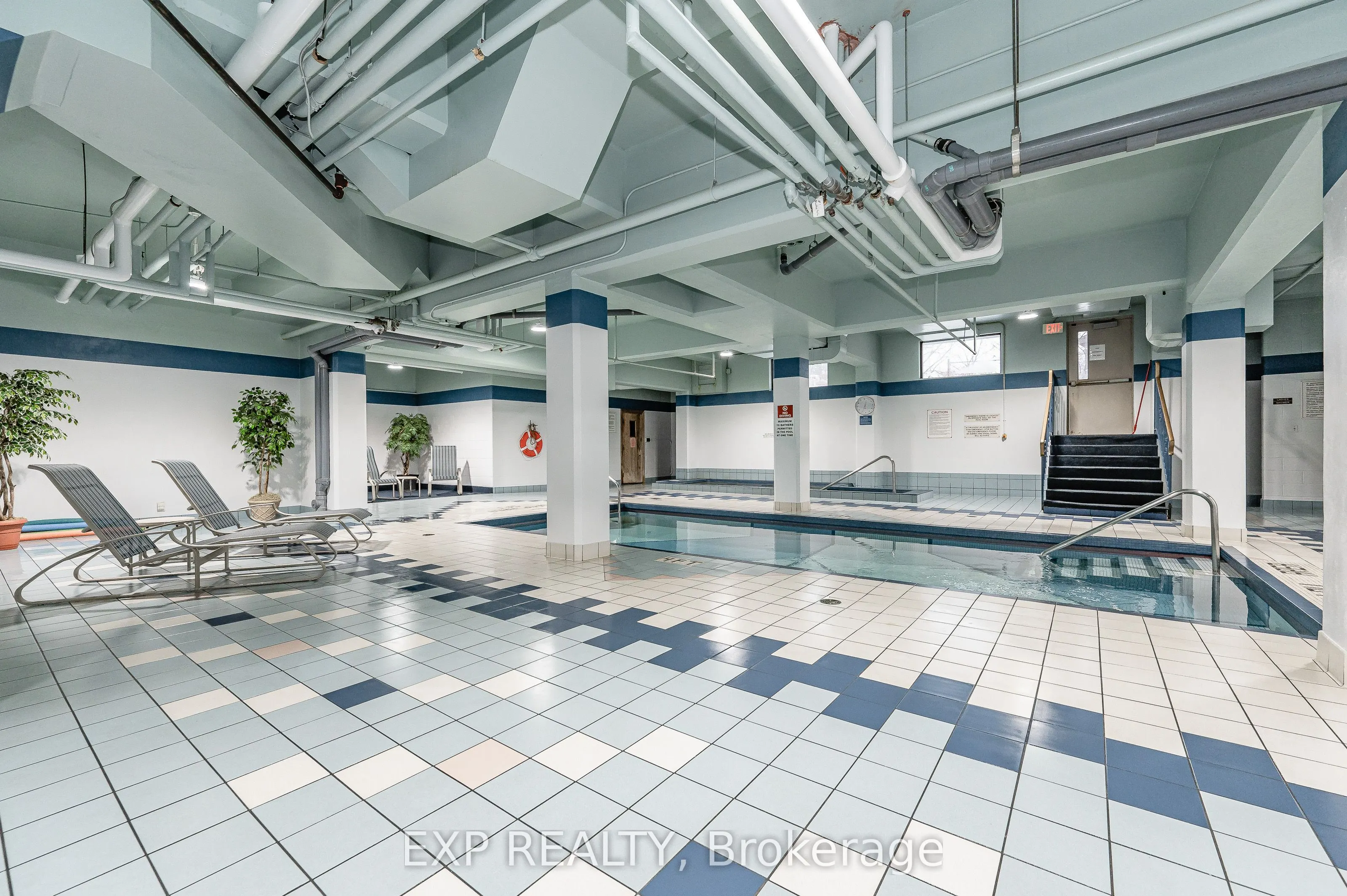 250 Glenridge Drive S, #1106
