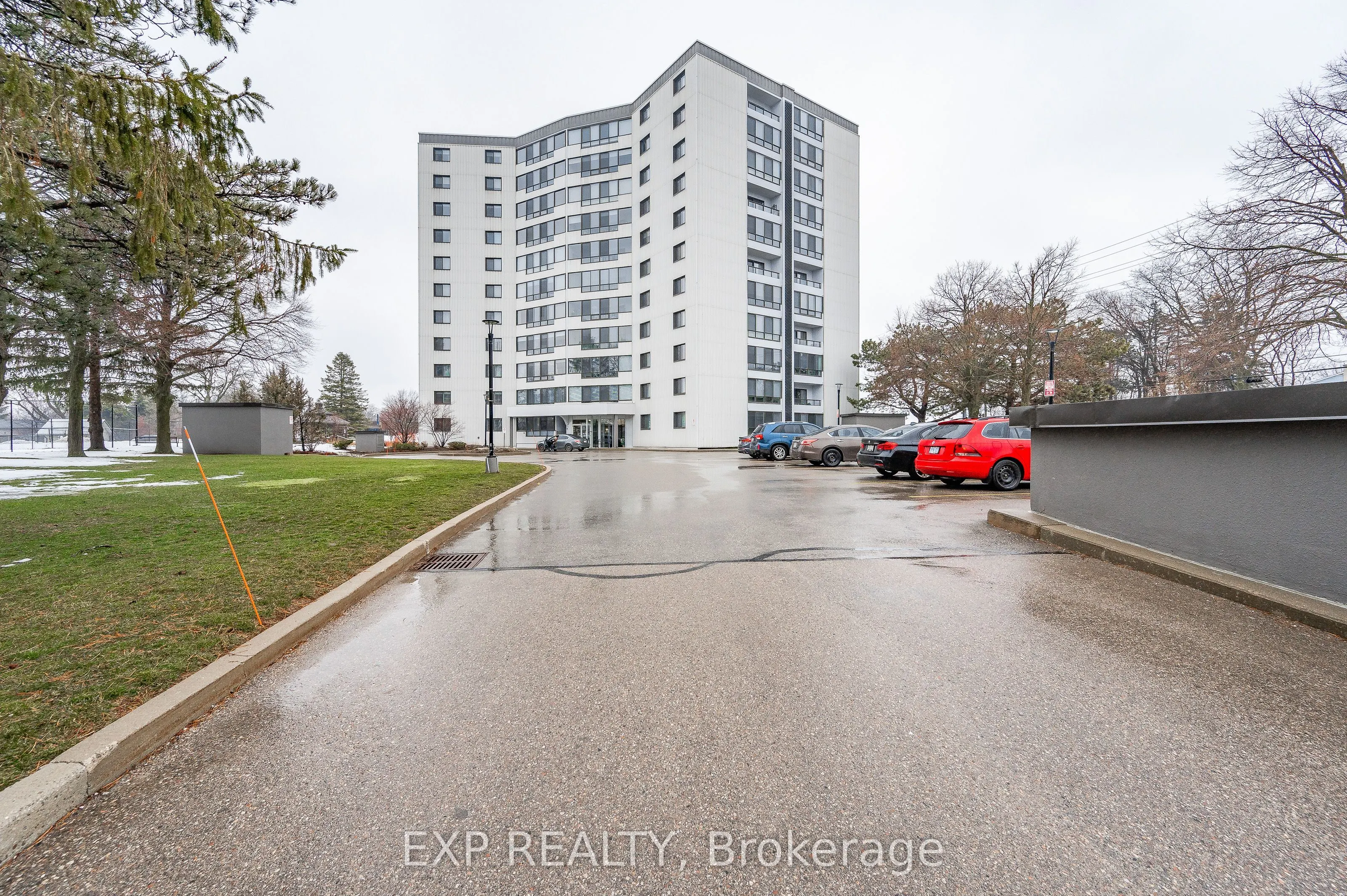 250 Glenridge Drive S, #1106