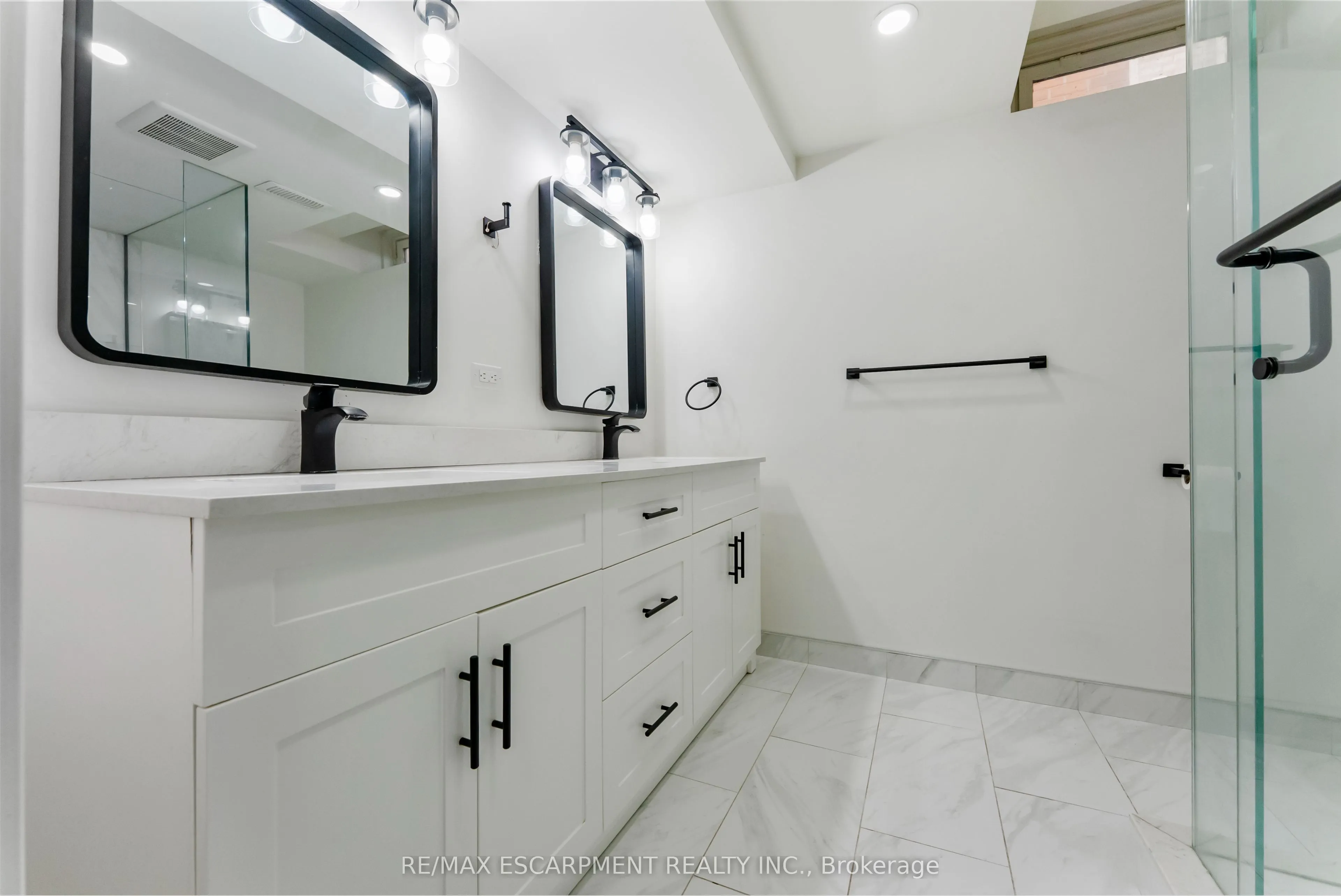 4 Mckibbon Avenue