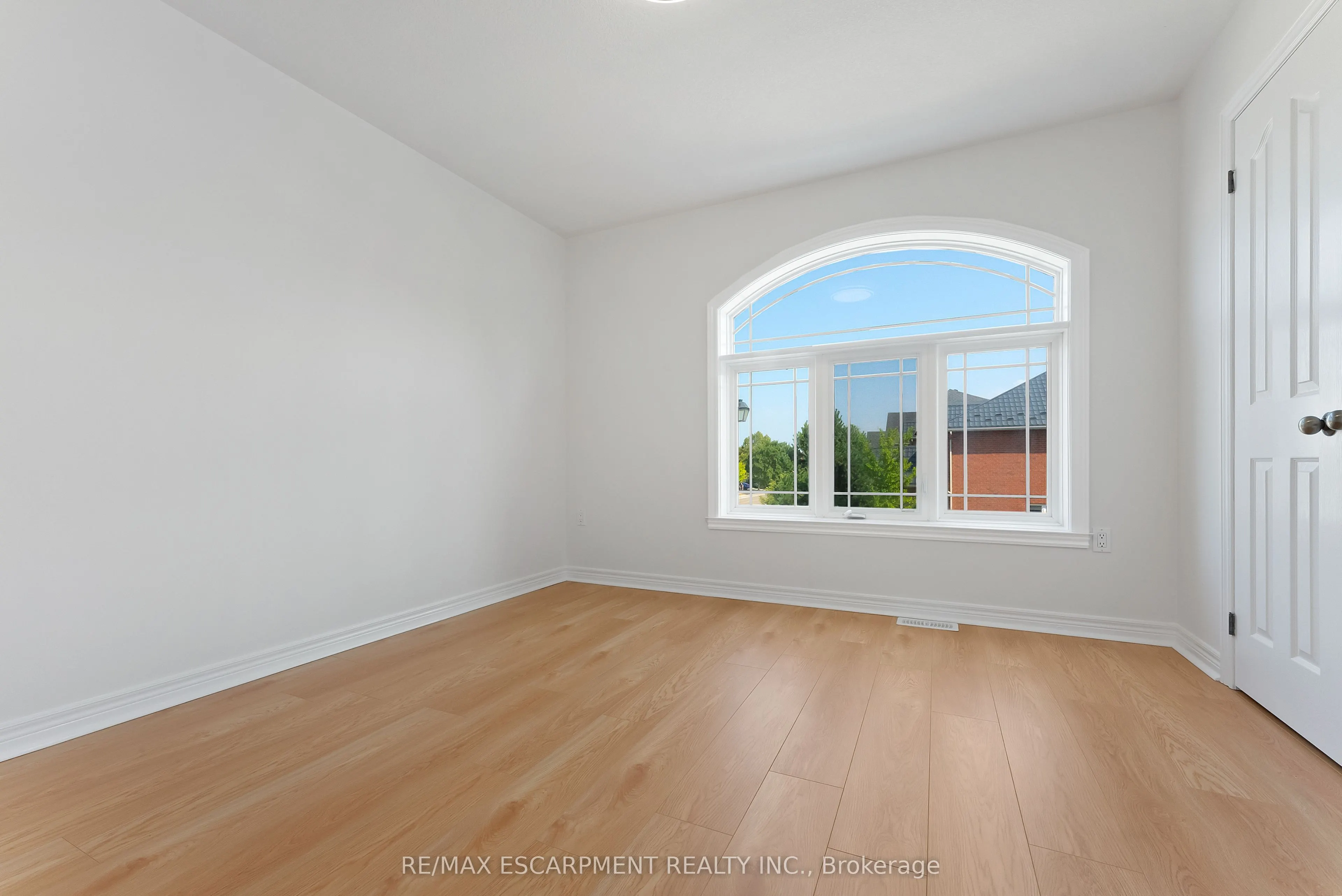 4 Mckibbon Avenue