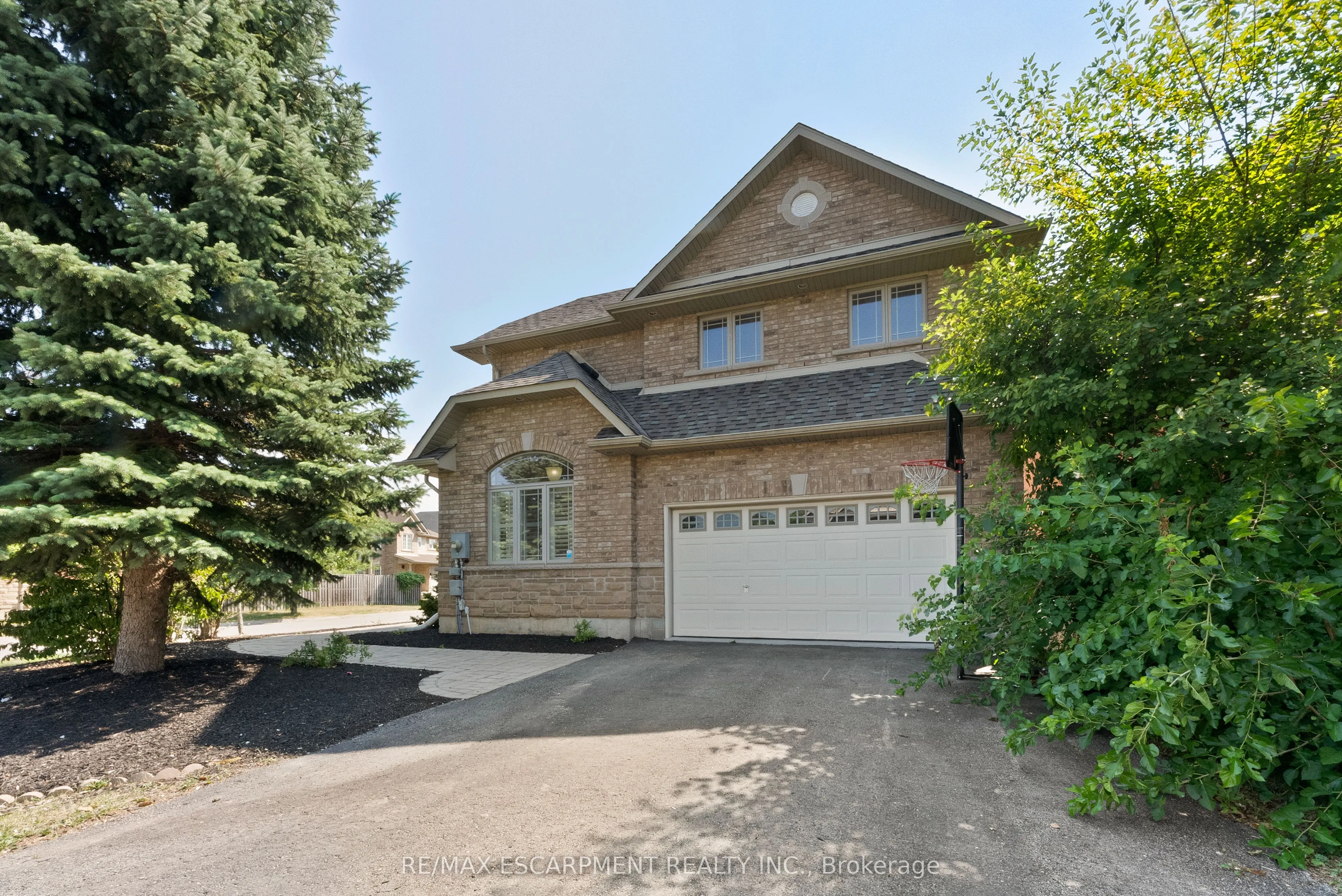 4 Mckibbon Avenue