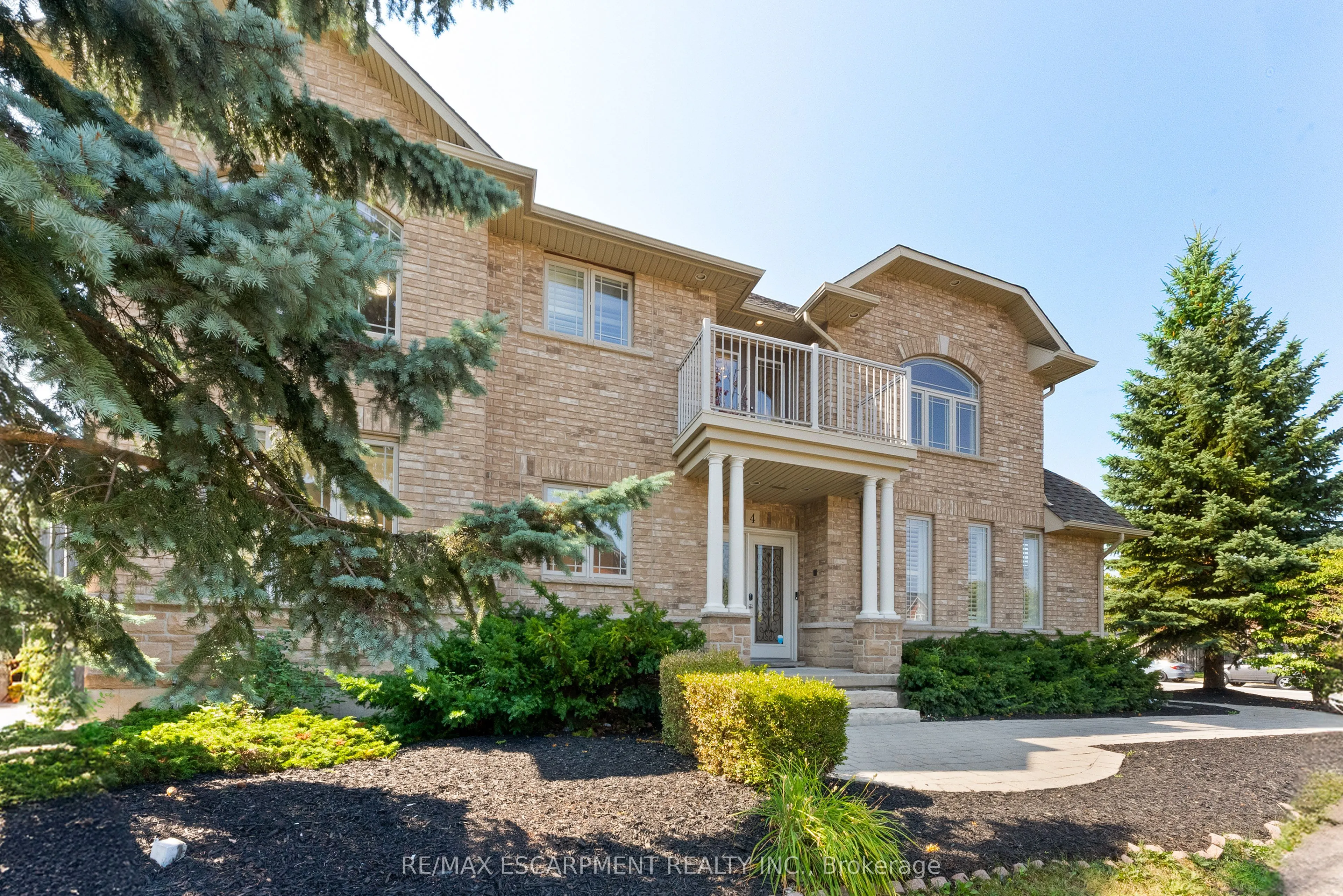 4 Mckibbon Avenue