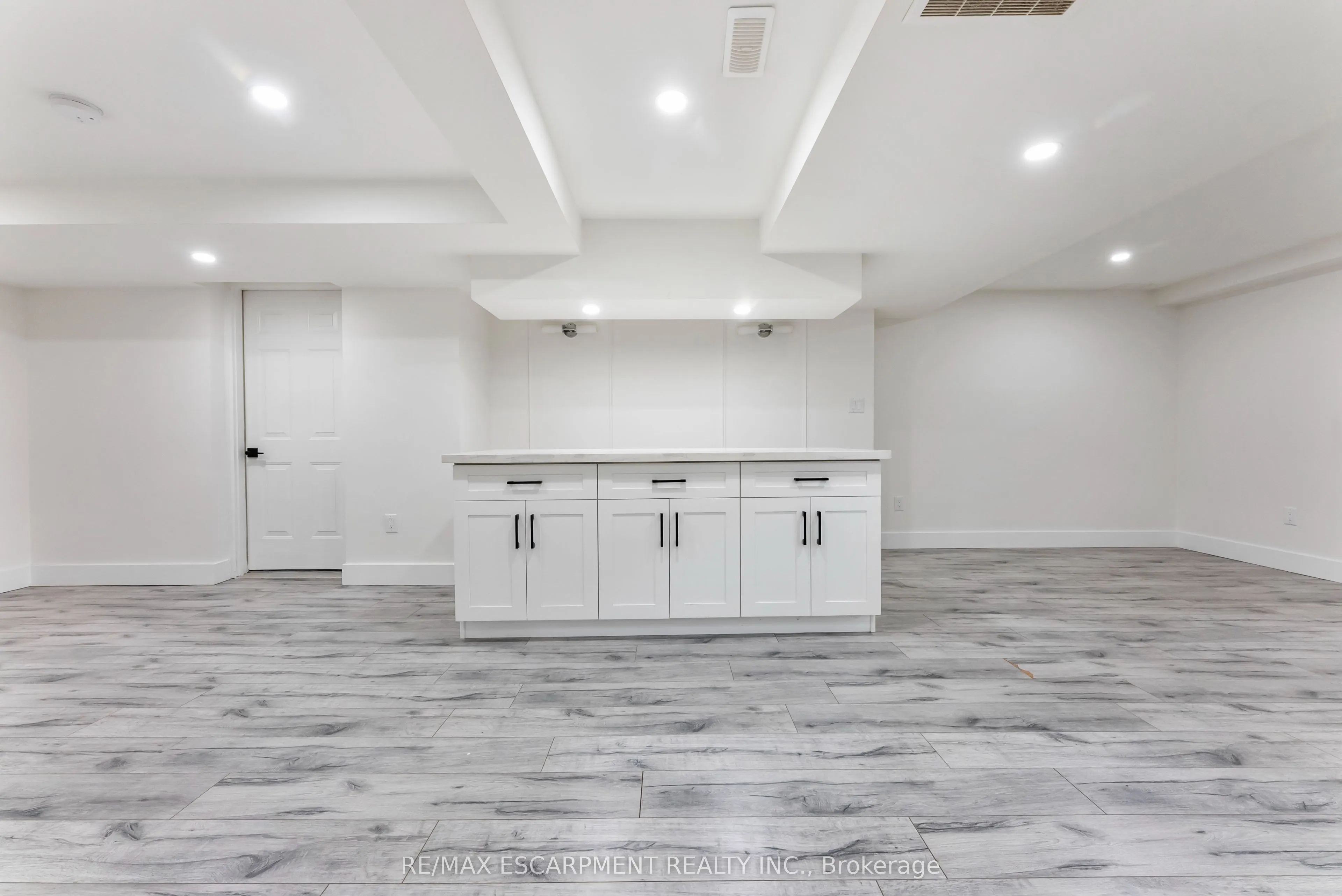 4 Mckibbon Avenue